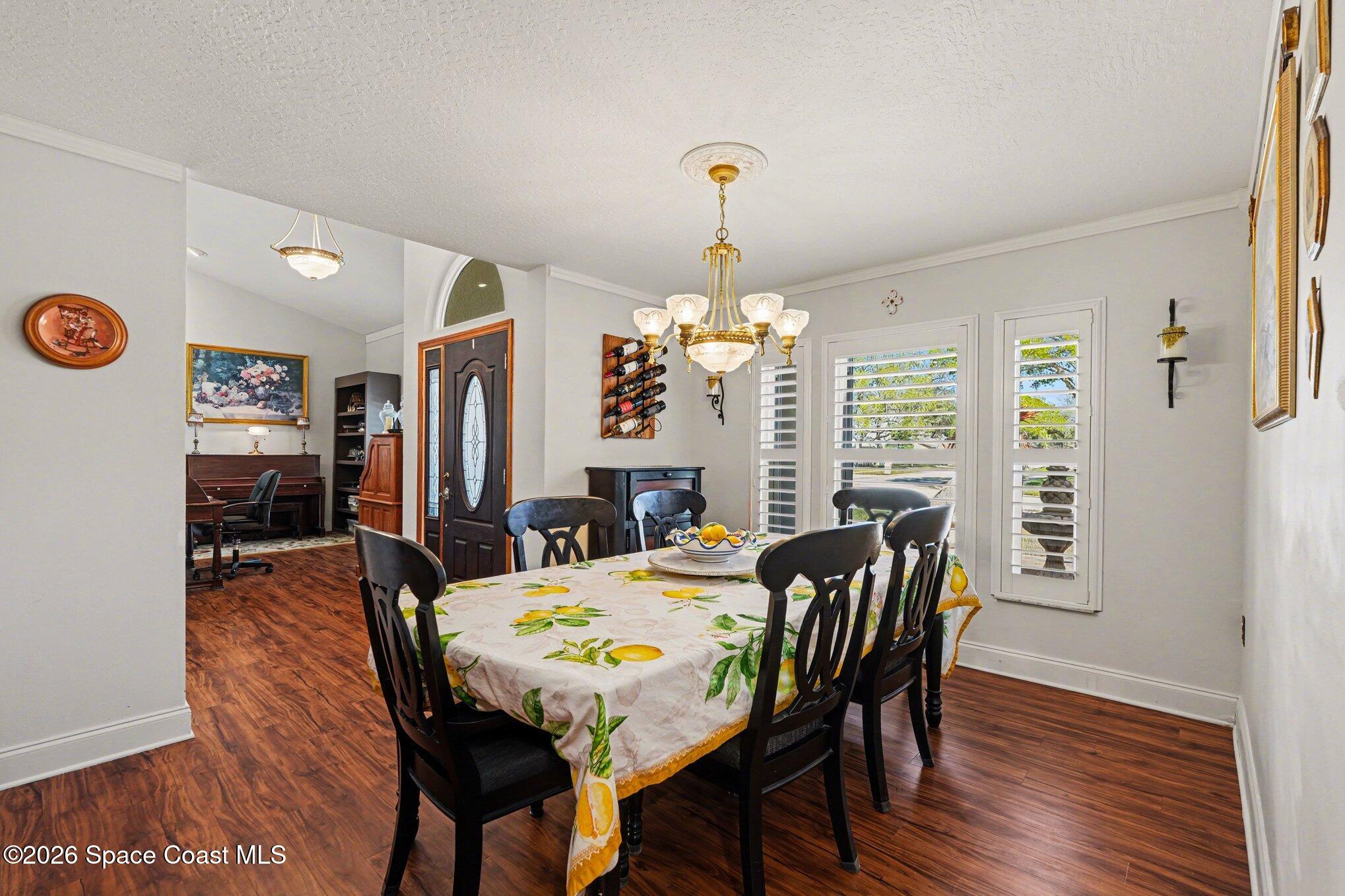 2449 Willowbrook Road