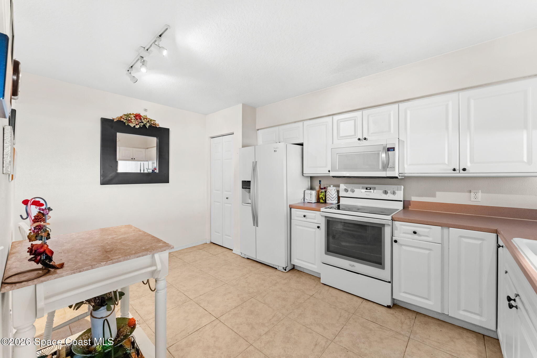 1811 Highway A1a Highway 2303