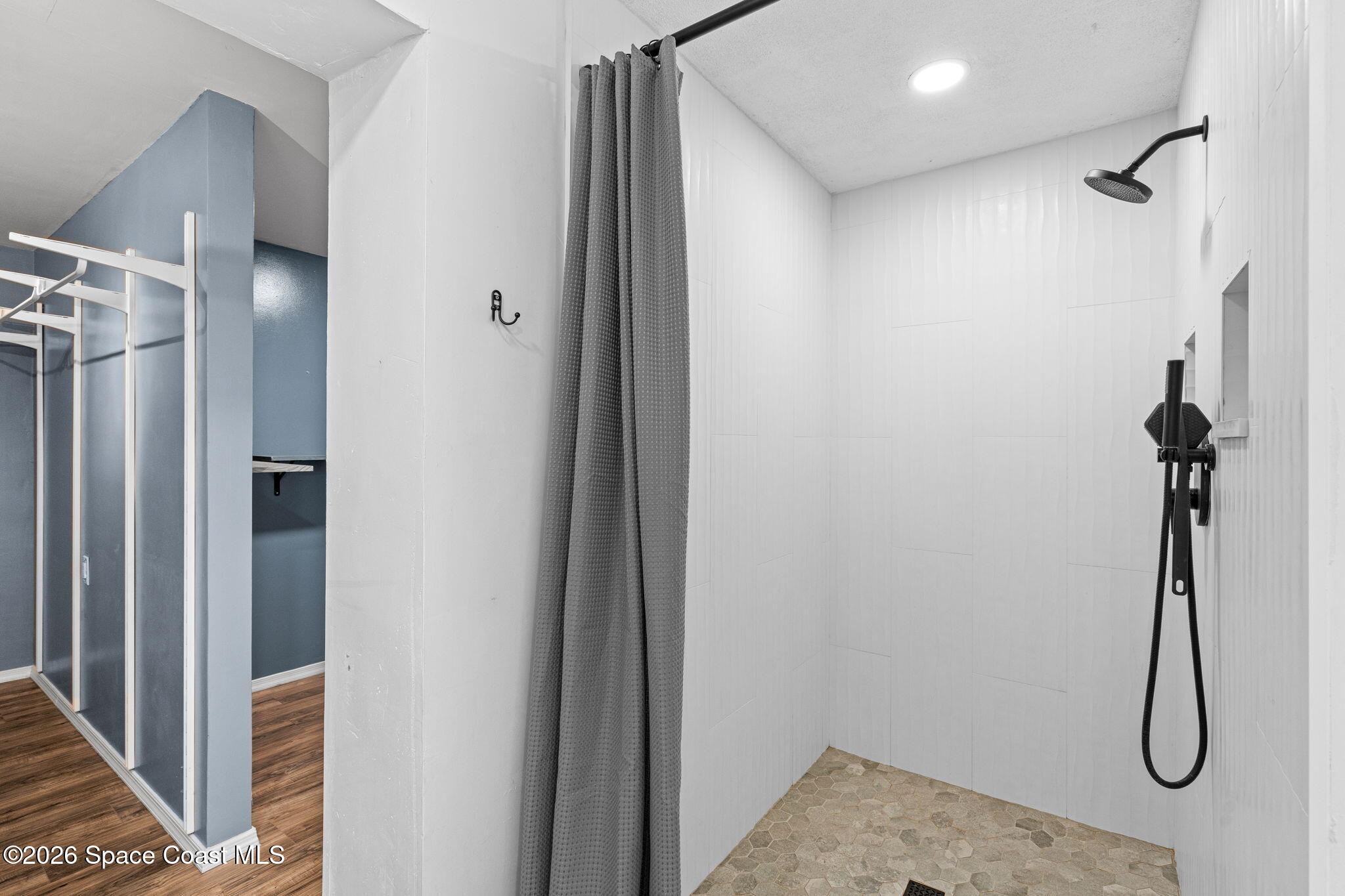 2553 Longwood Boulevard