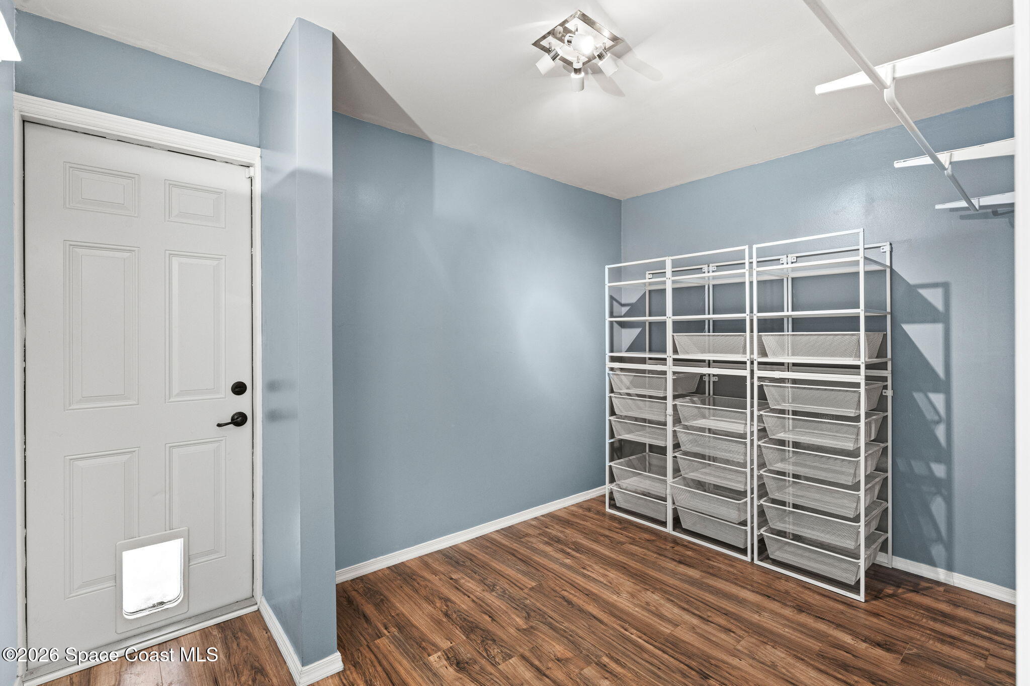 2553 Longwood Boulevard