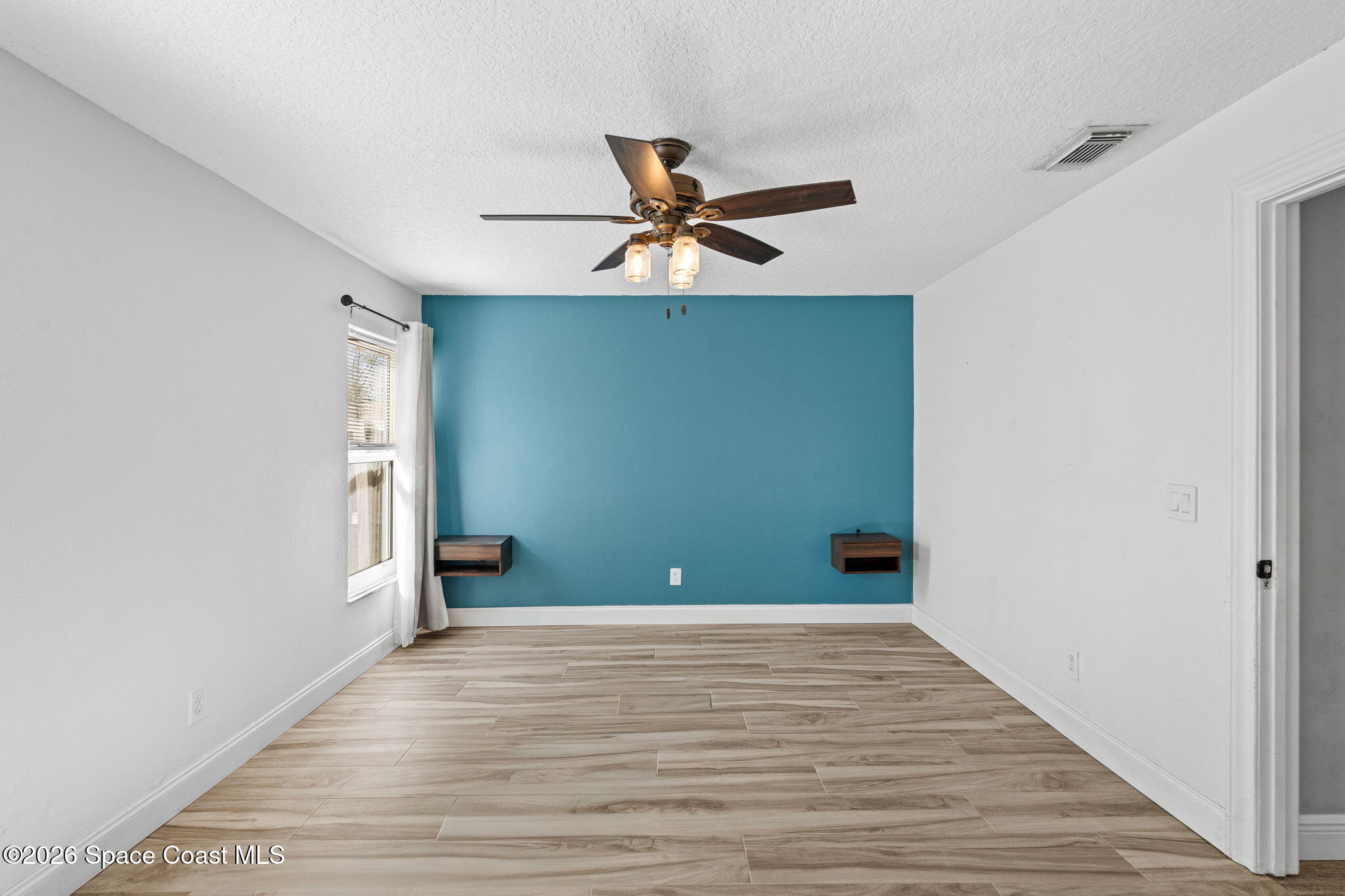 2553 Longwood Boulevard