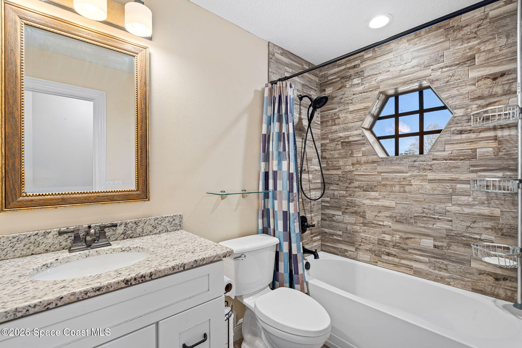 2553 Longwood Boulevard