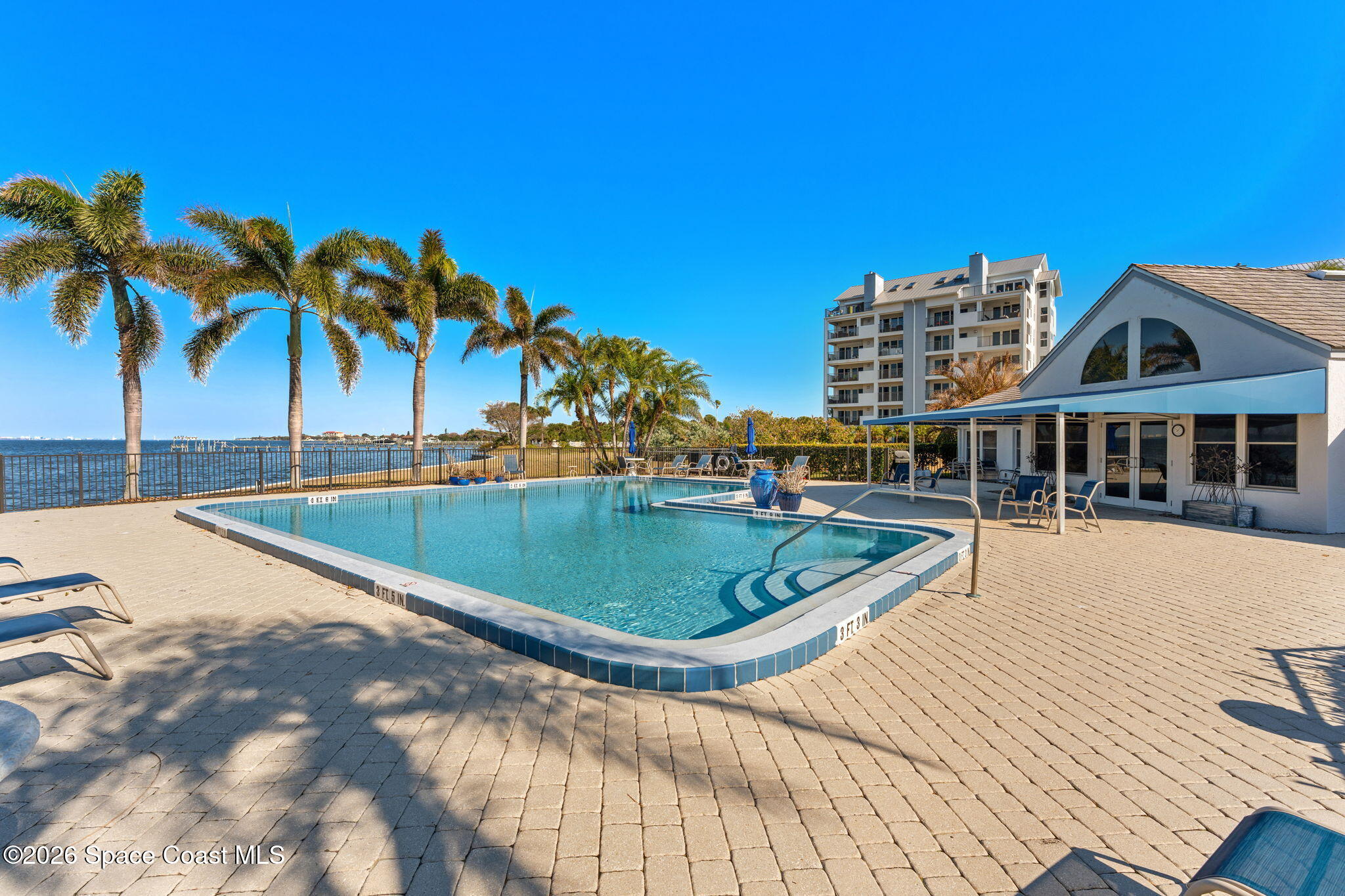 216 Glengarry Avenue