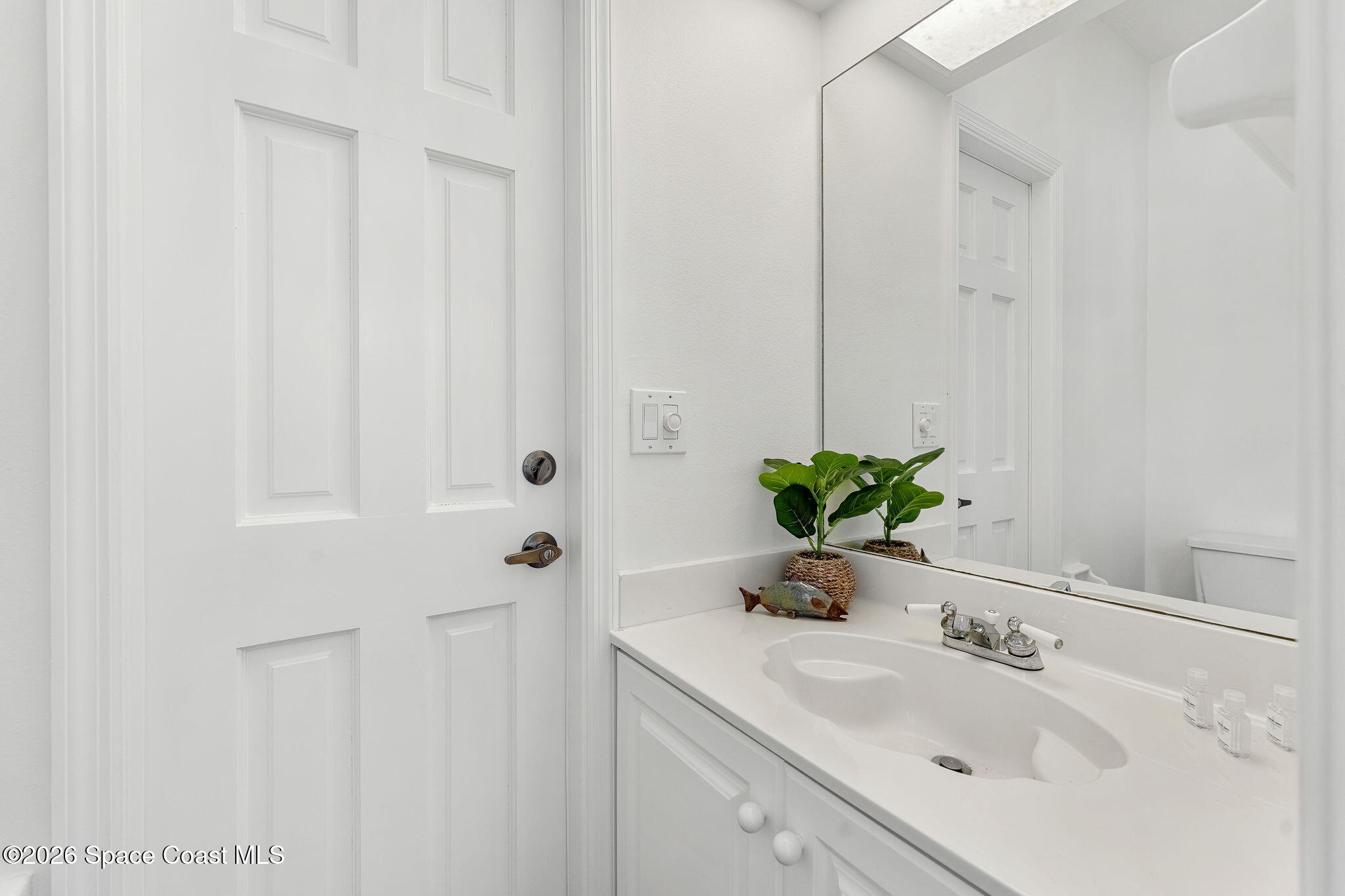 216 Glengarry Avenue