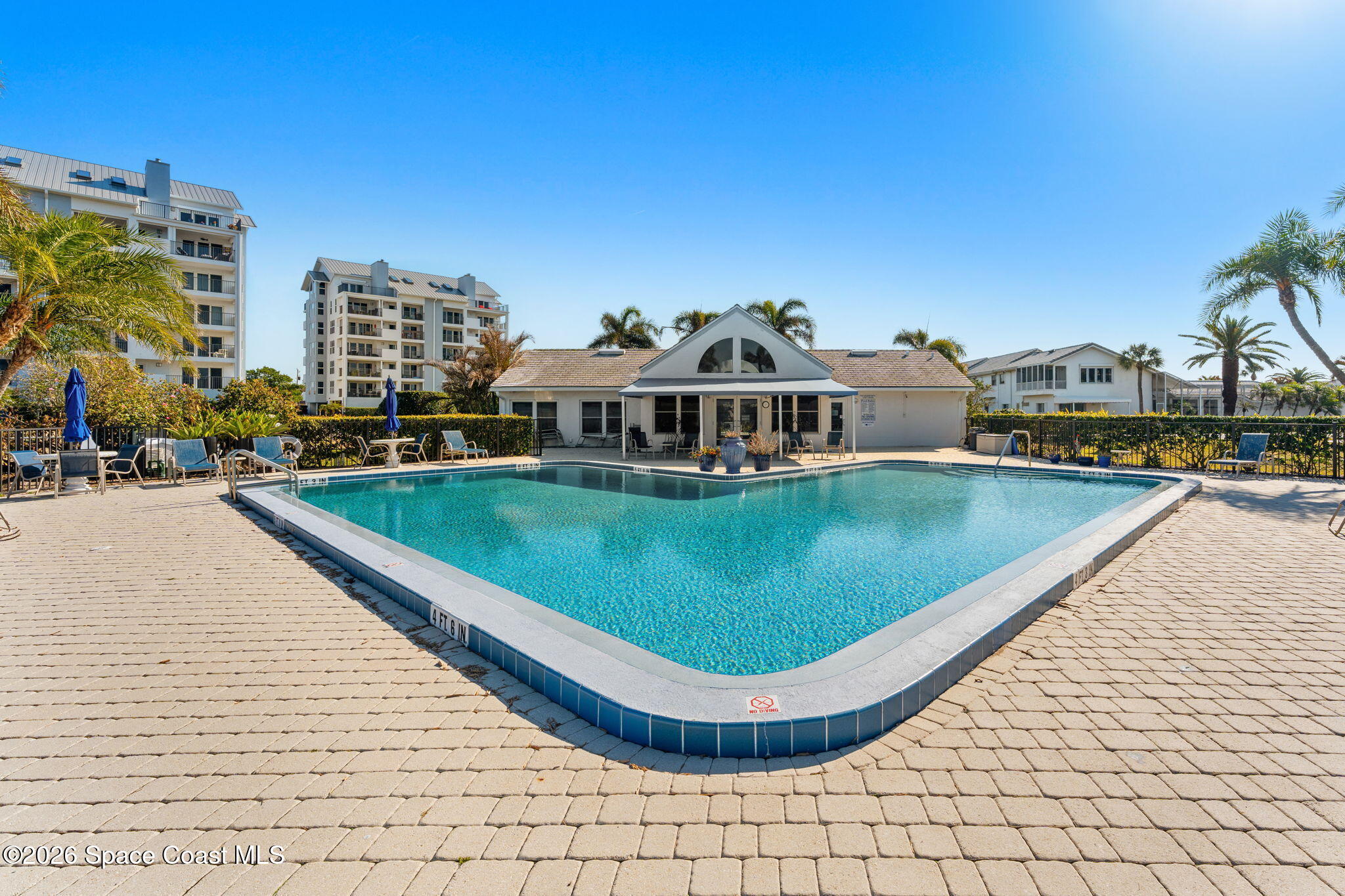 216 Glengarry Avenue