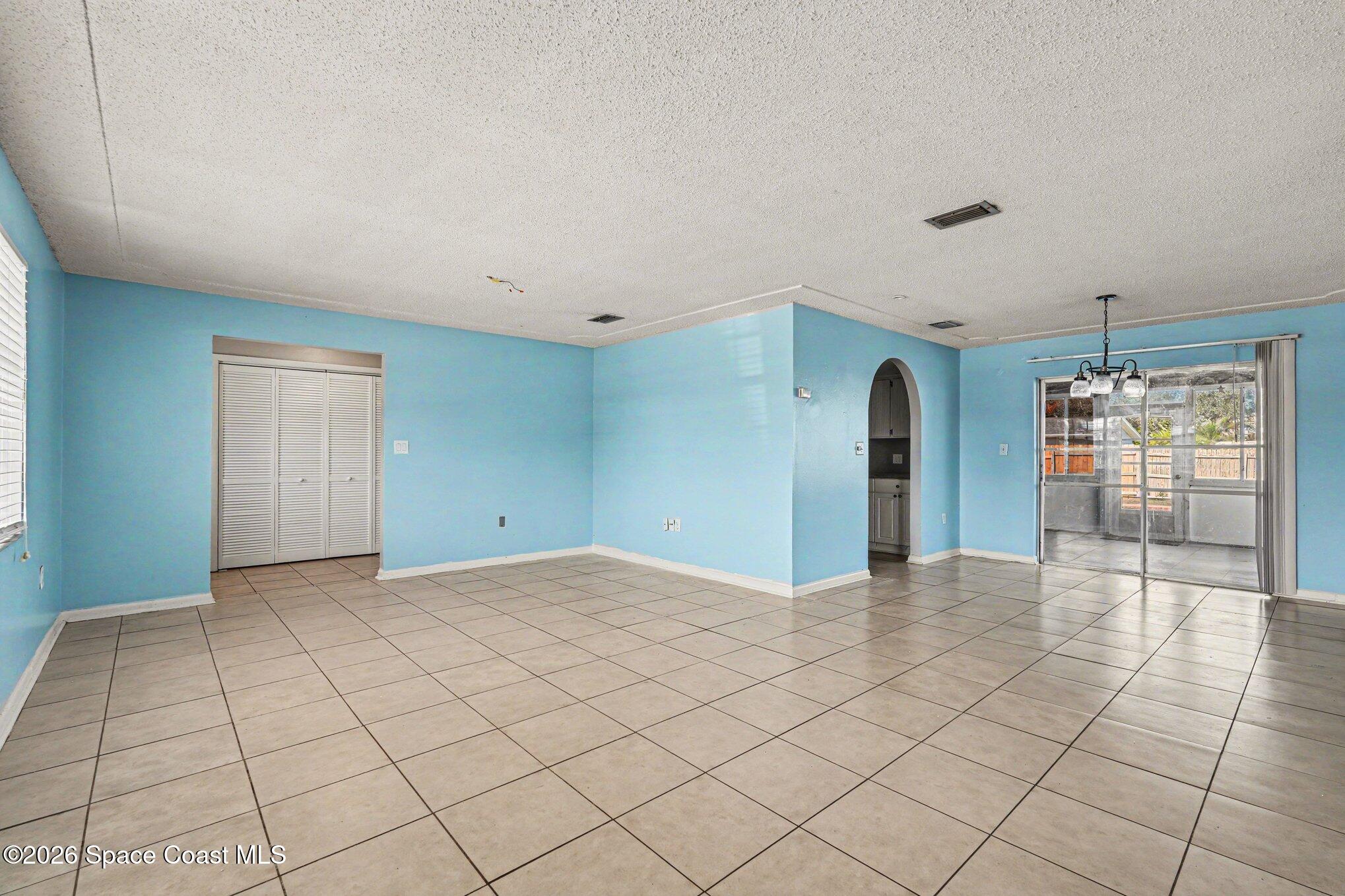 358 Desoto Parkway