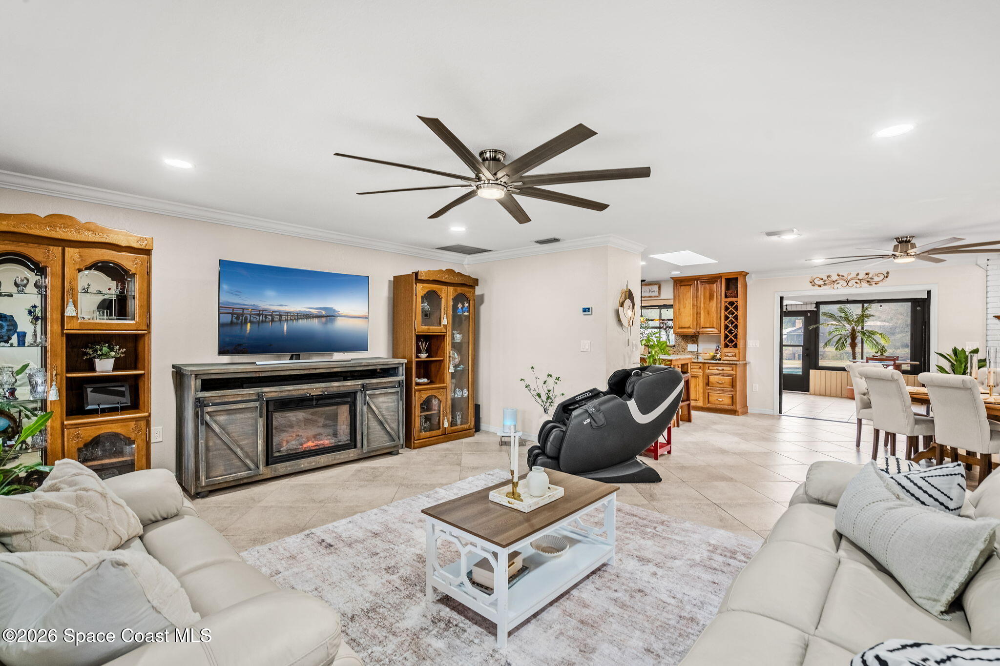 5400 Sand Lake Drive