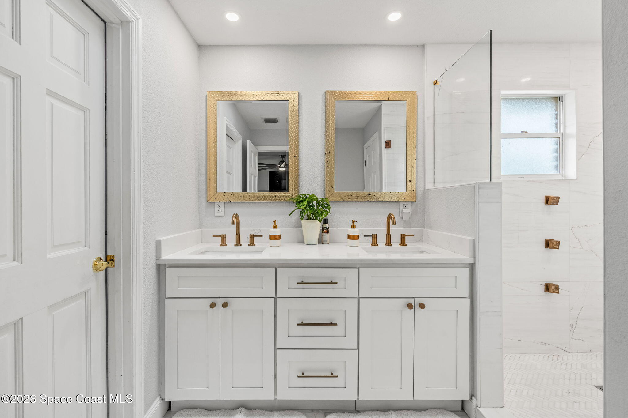 5400 Sand Lake Drive