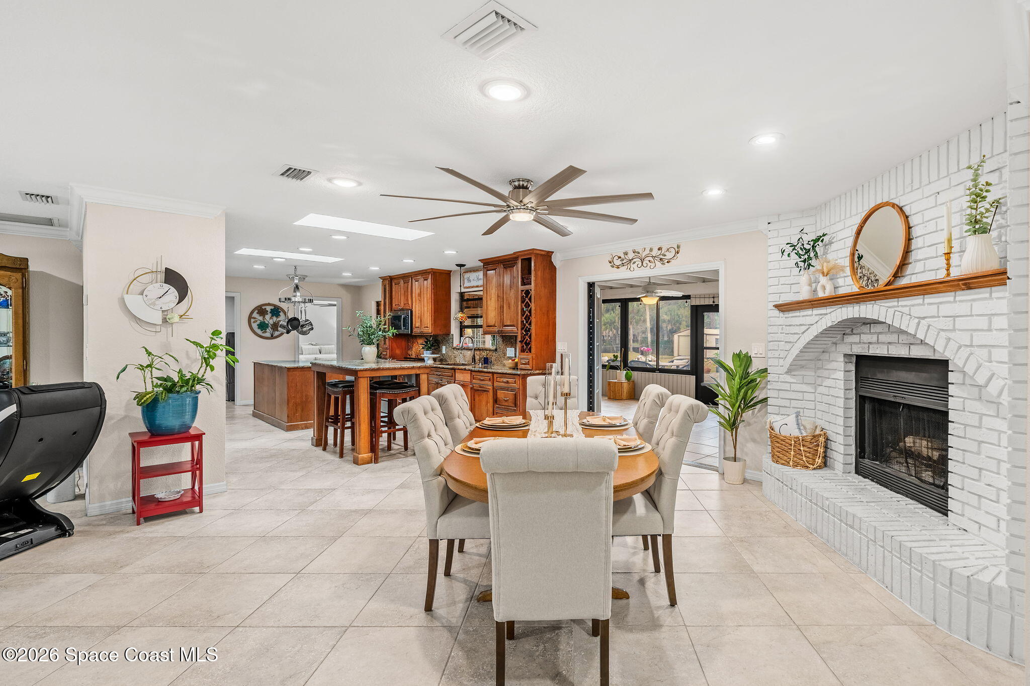 5400 Sand Lake Drive