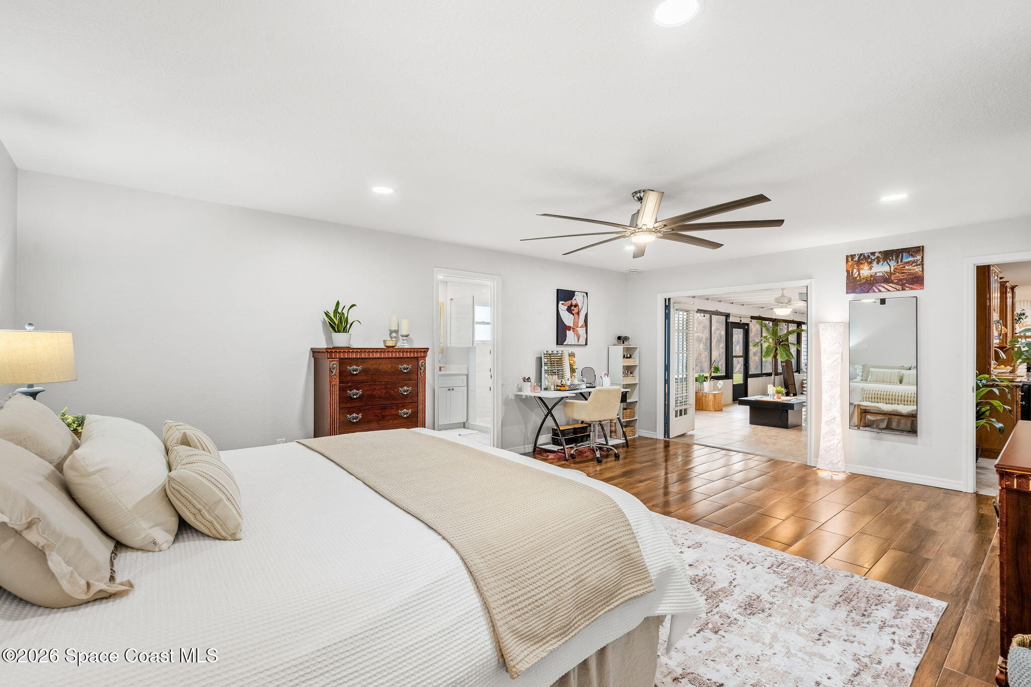 5400 Sand Lake Drive