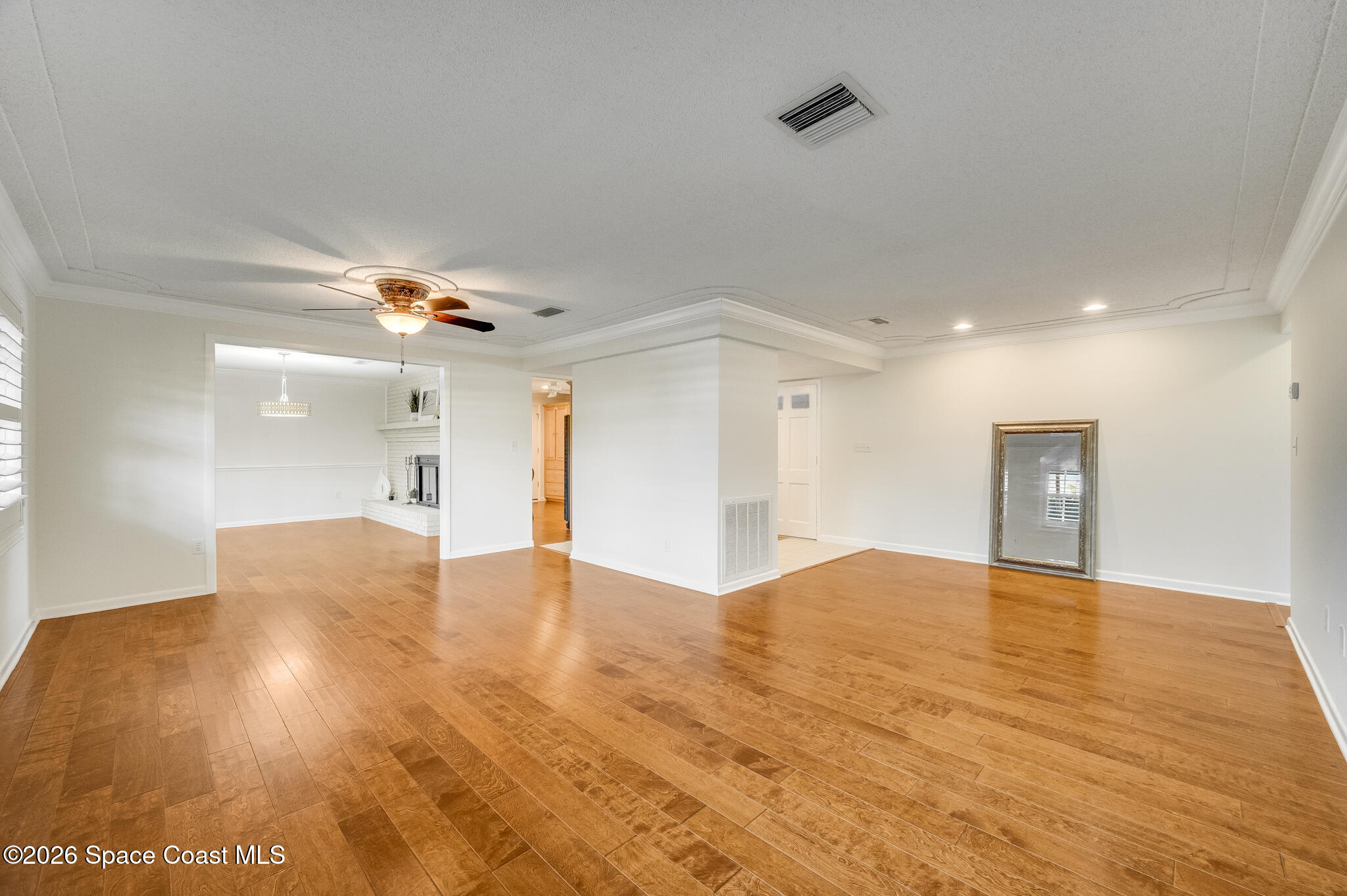 2345 Middlecoff Court