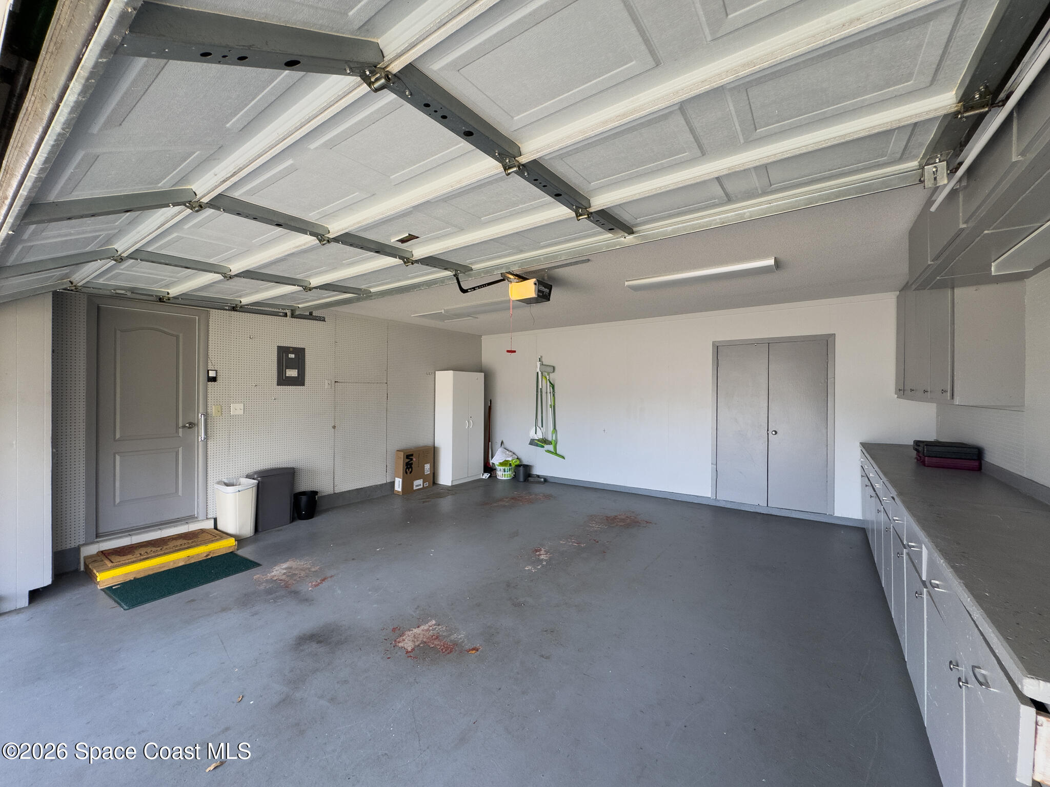 2345 Middlecoff Court