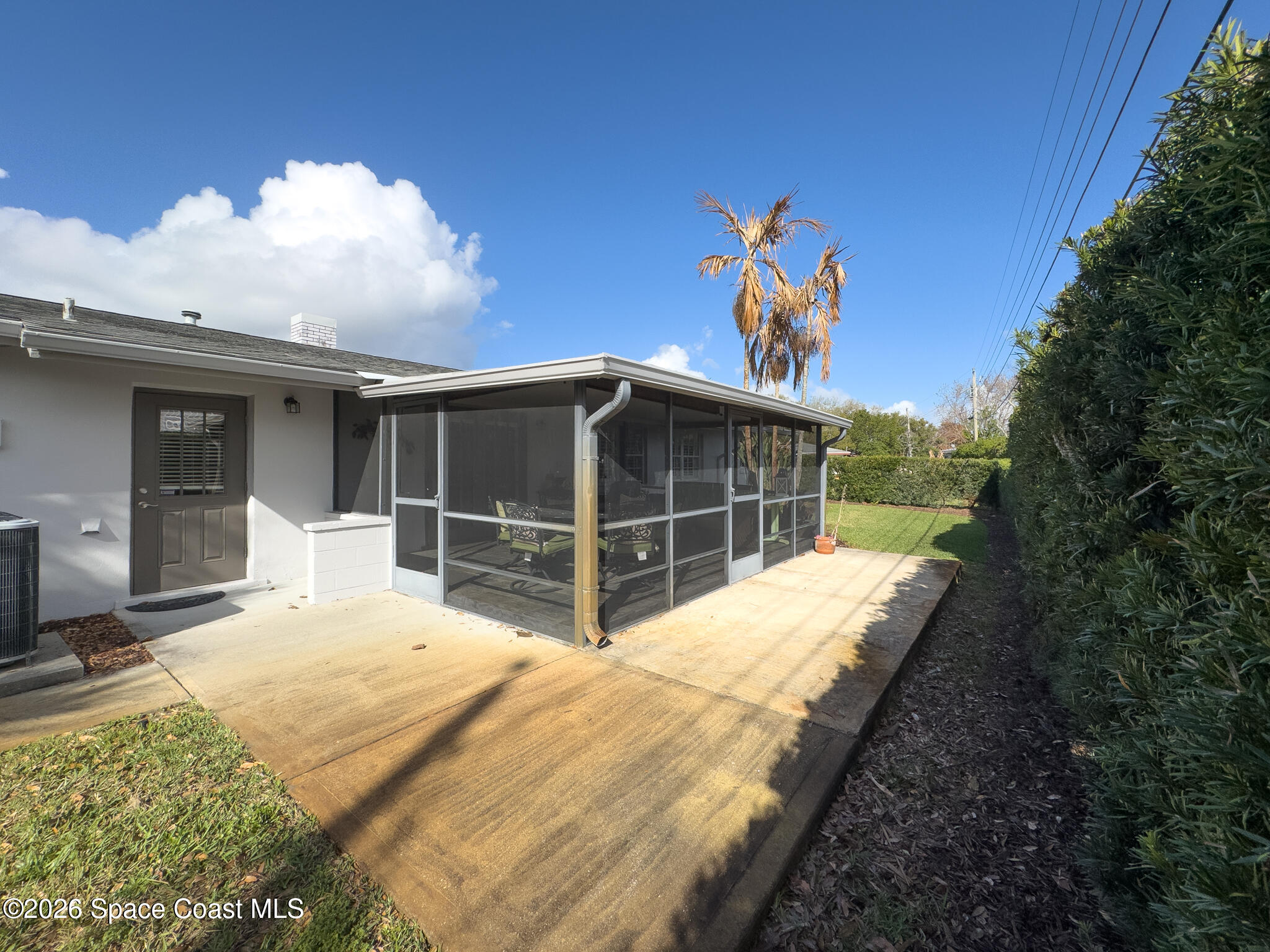 2345 Middlecoff Court