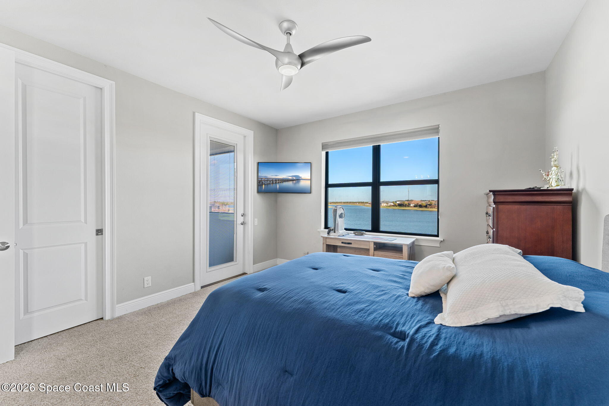 3638 Lake Adelaide Place