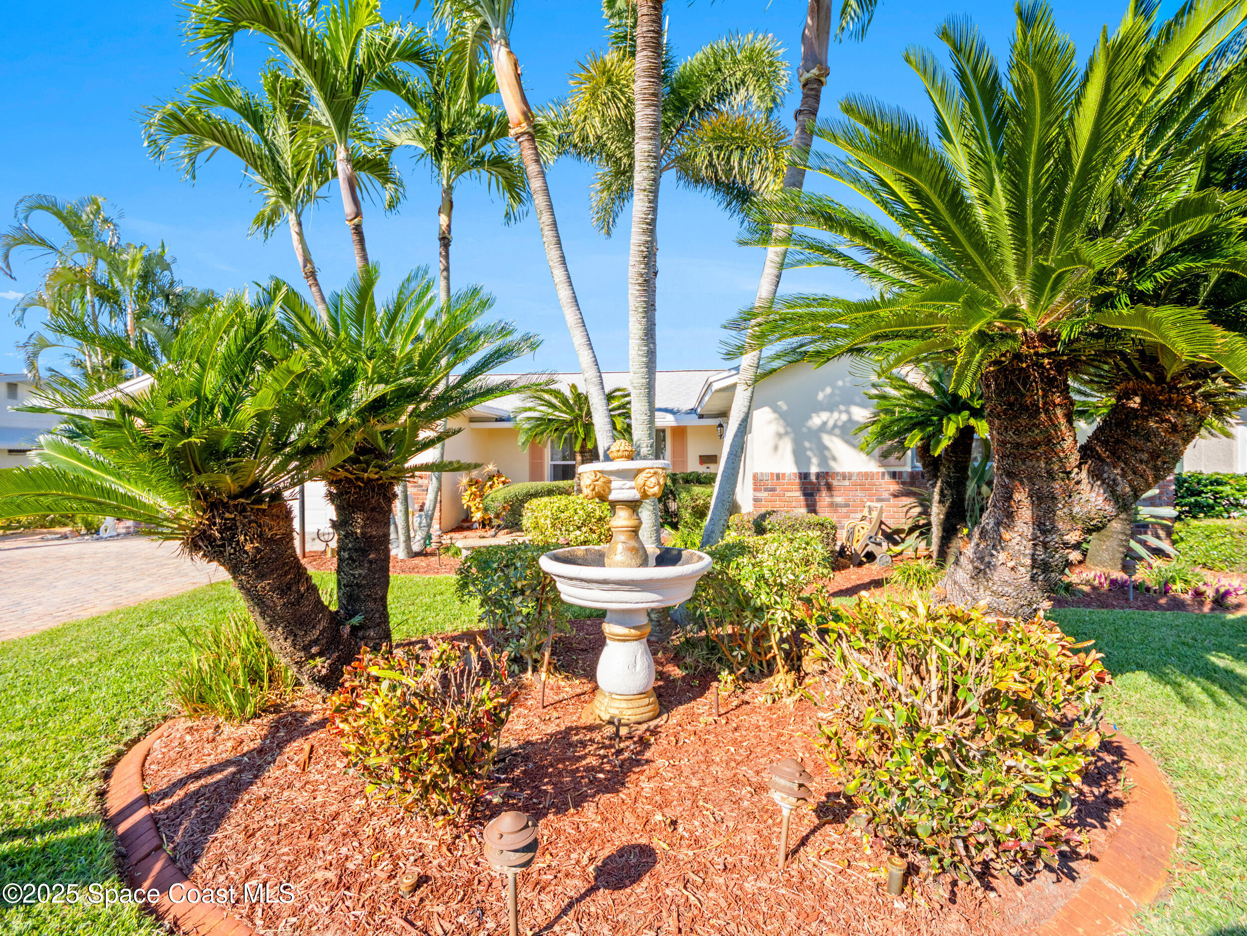 360 Cassia Boulevard