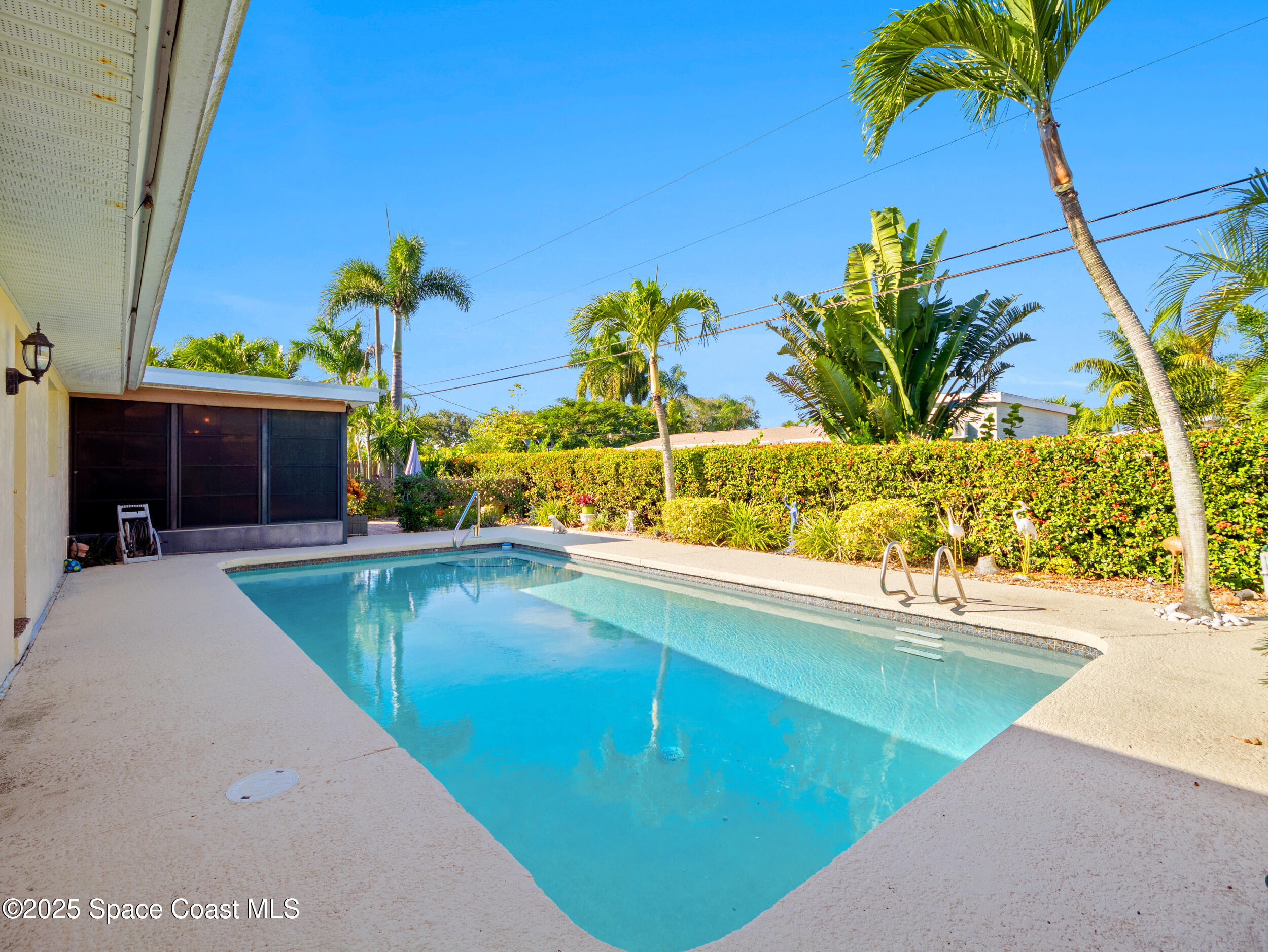 360 Cassia Boulevard