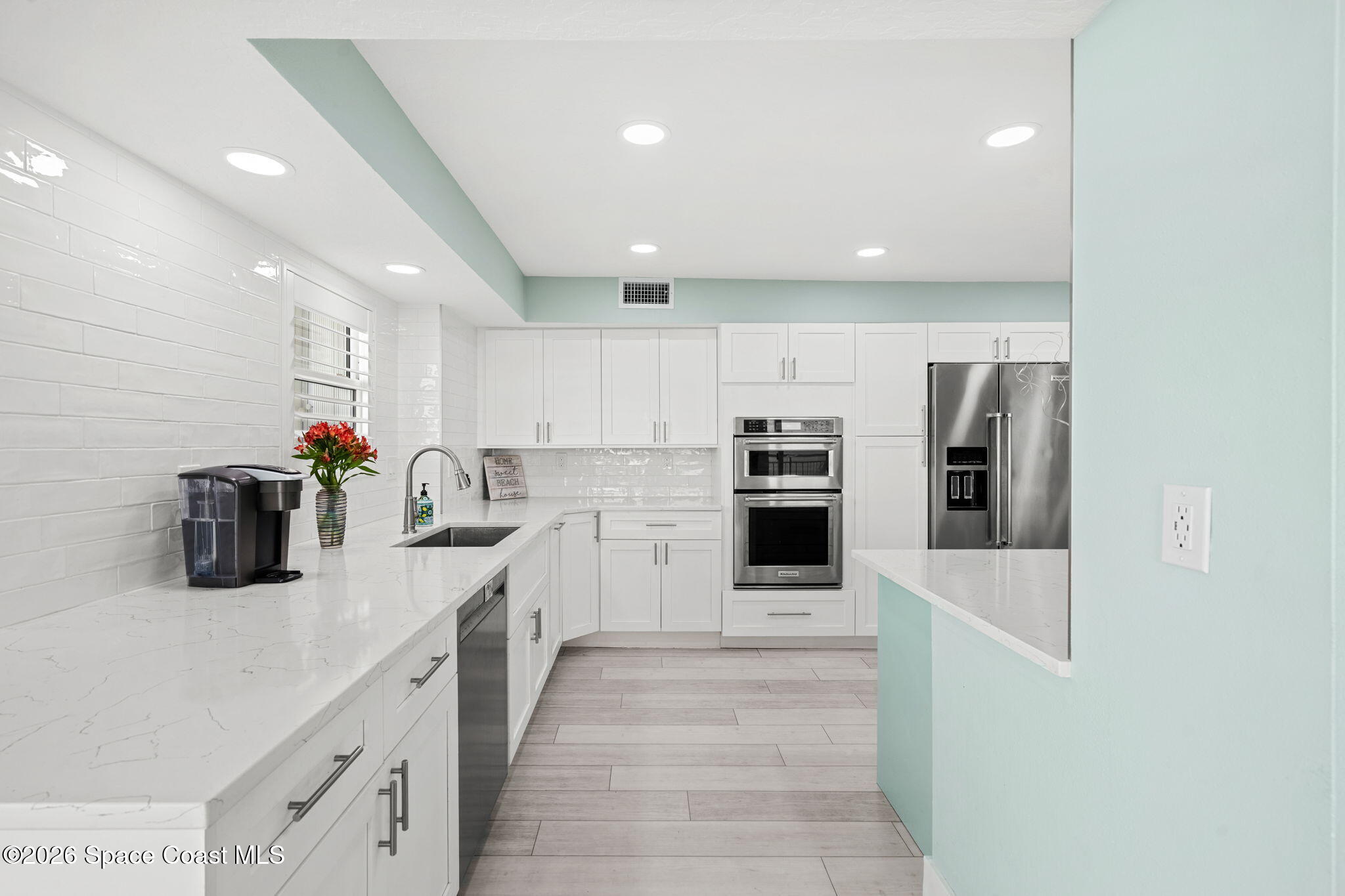 877 N Highway A1a 705