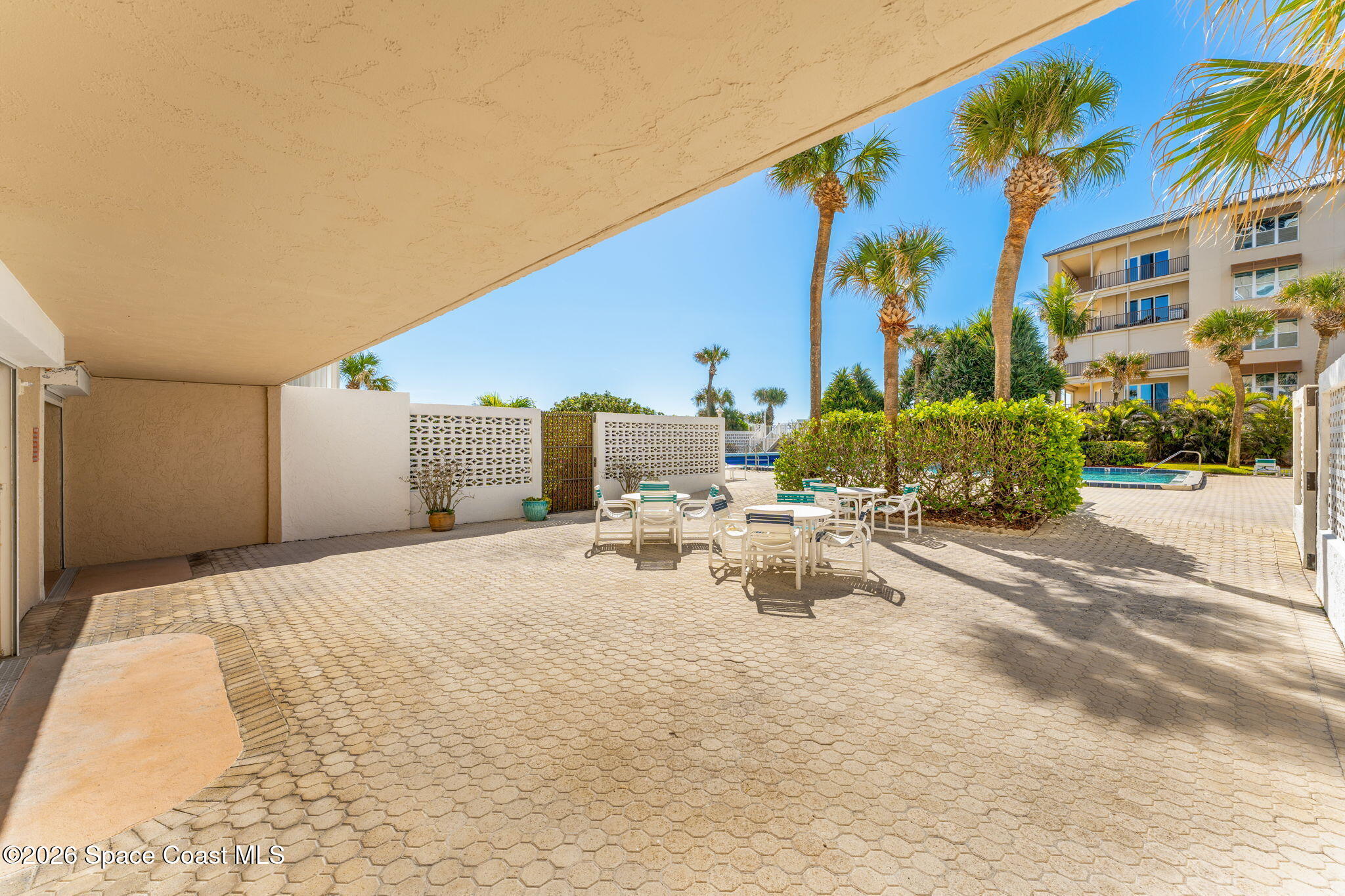 877 N Highway A1a 705