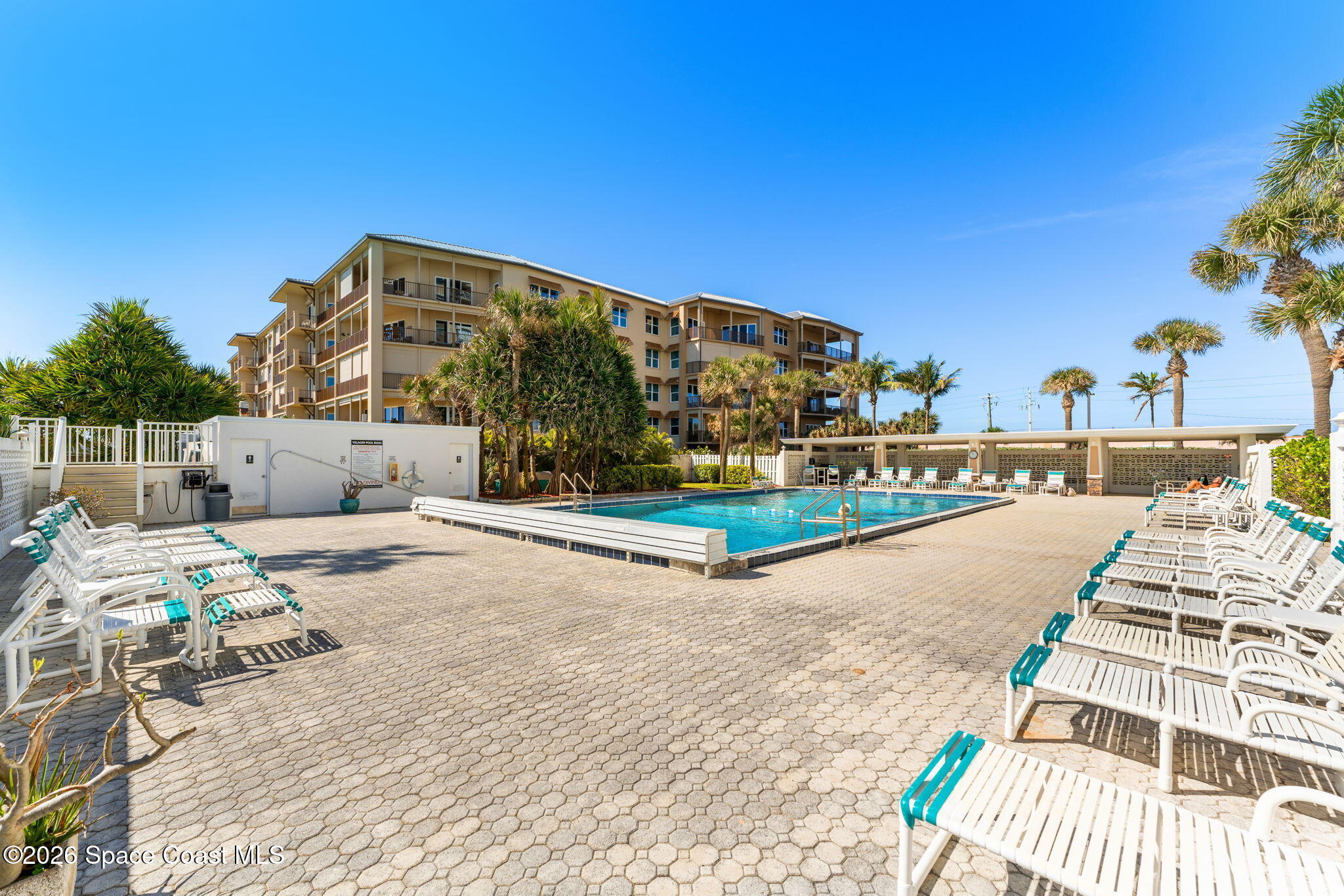 877 N Highway A1a 705