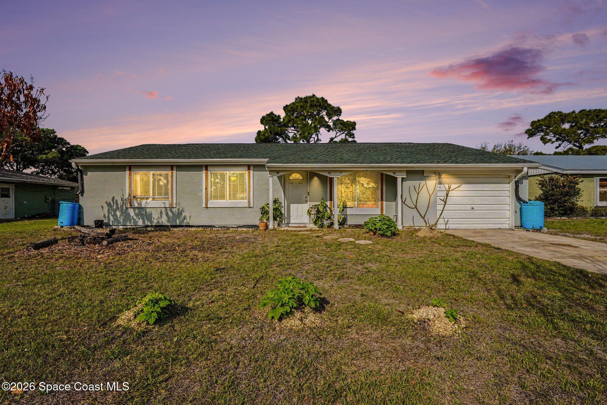 1076 Galty Circle NE