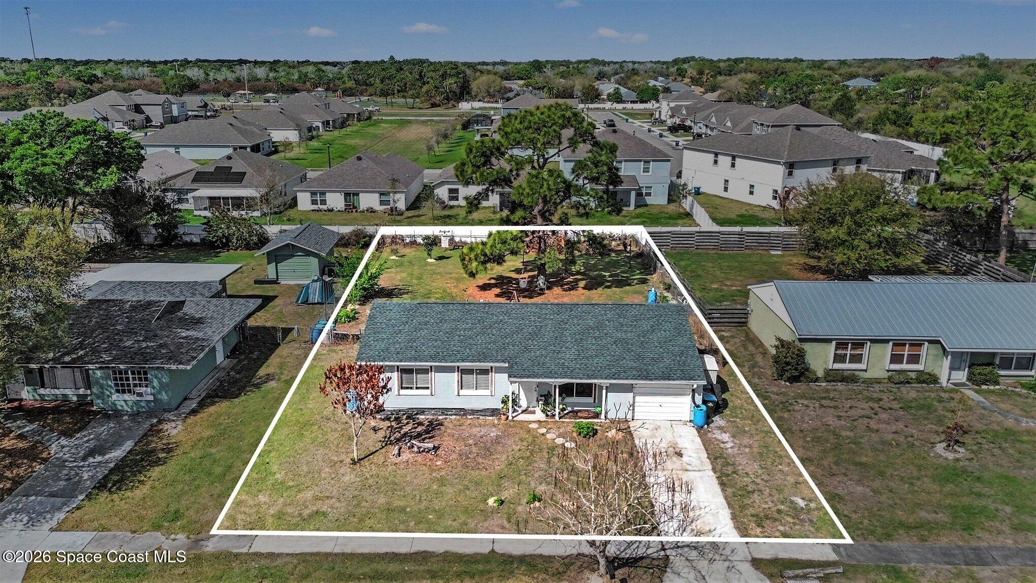 1076 Galty Circle NE