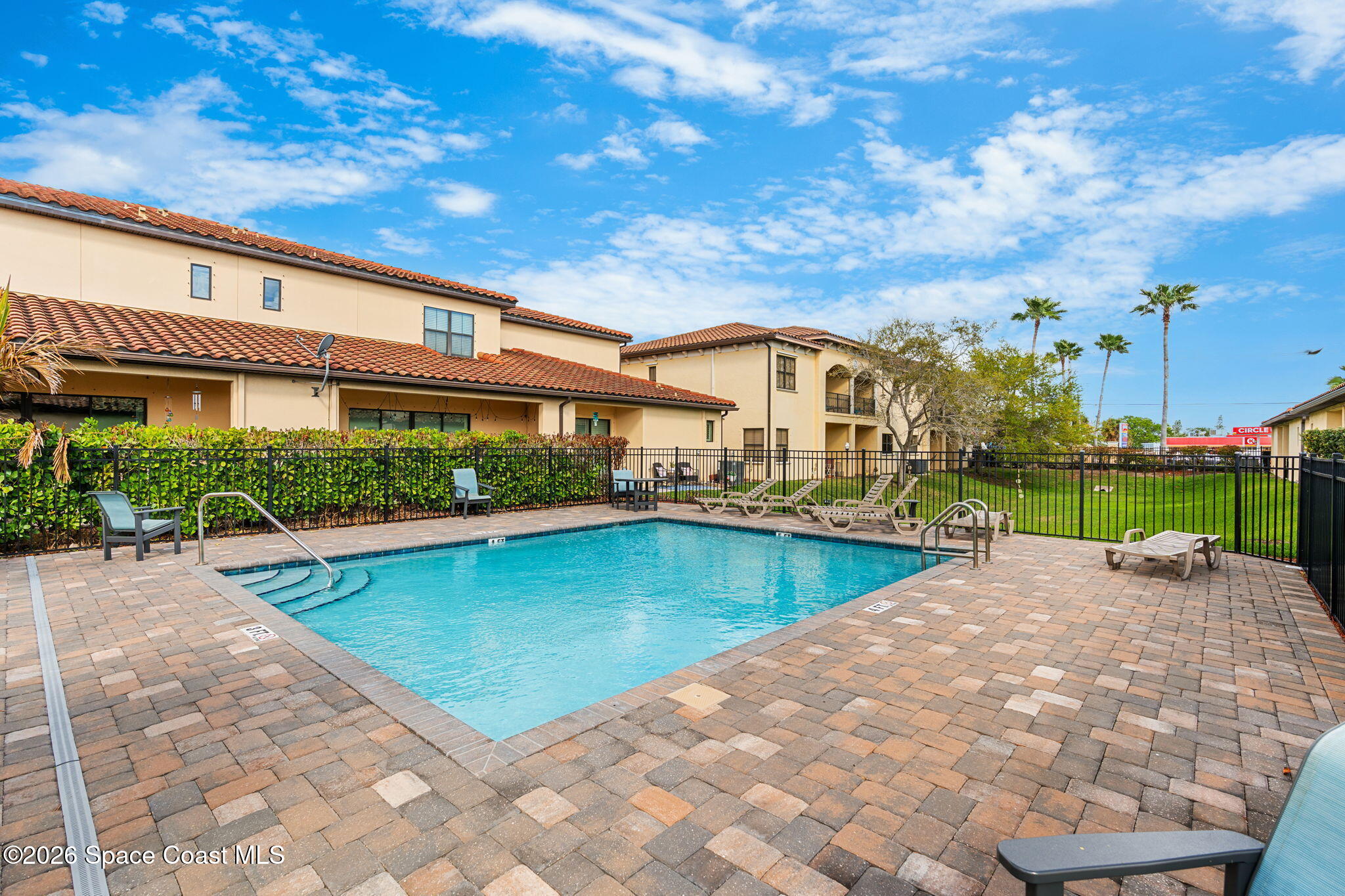 735 Lanai Circle 101