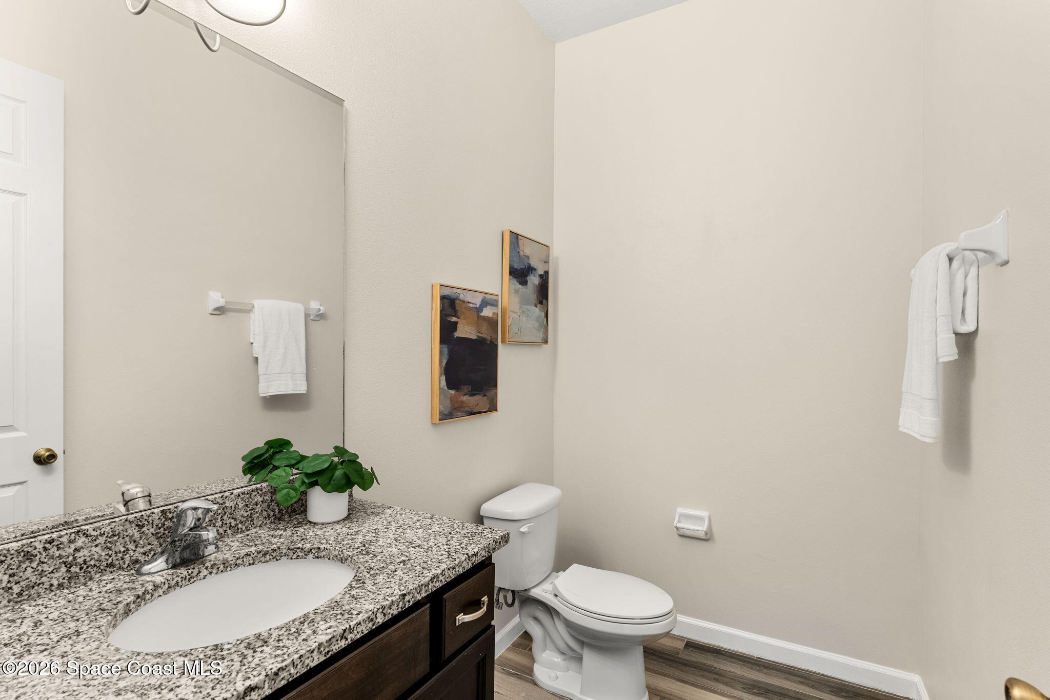 735 Lanai Circle 101