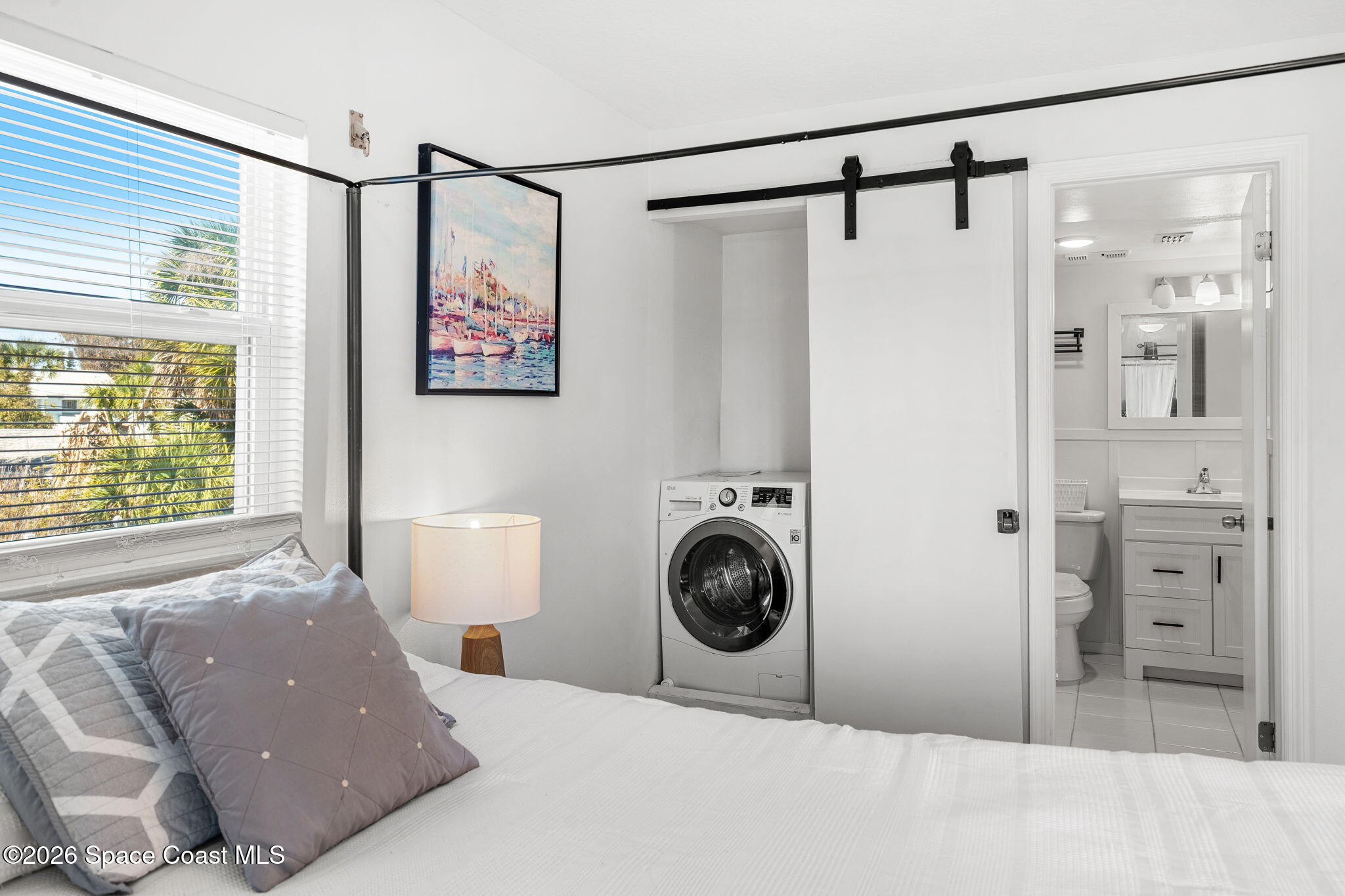 1318 S Miramar Avenue 208