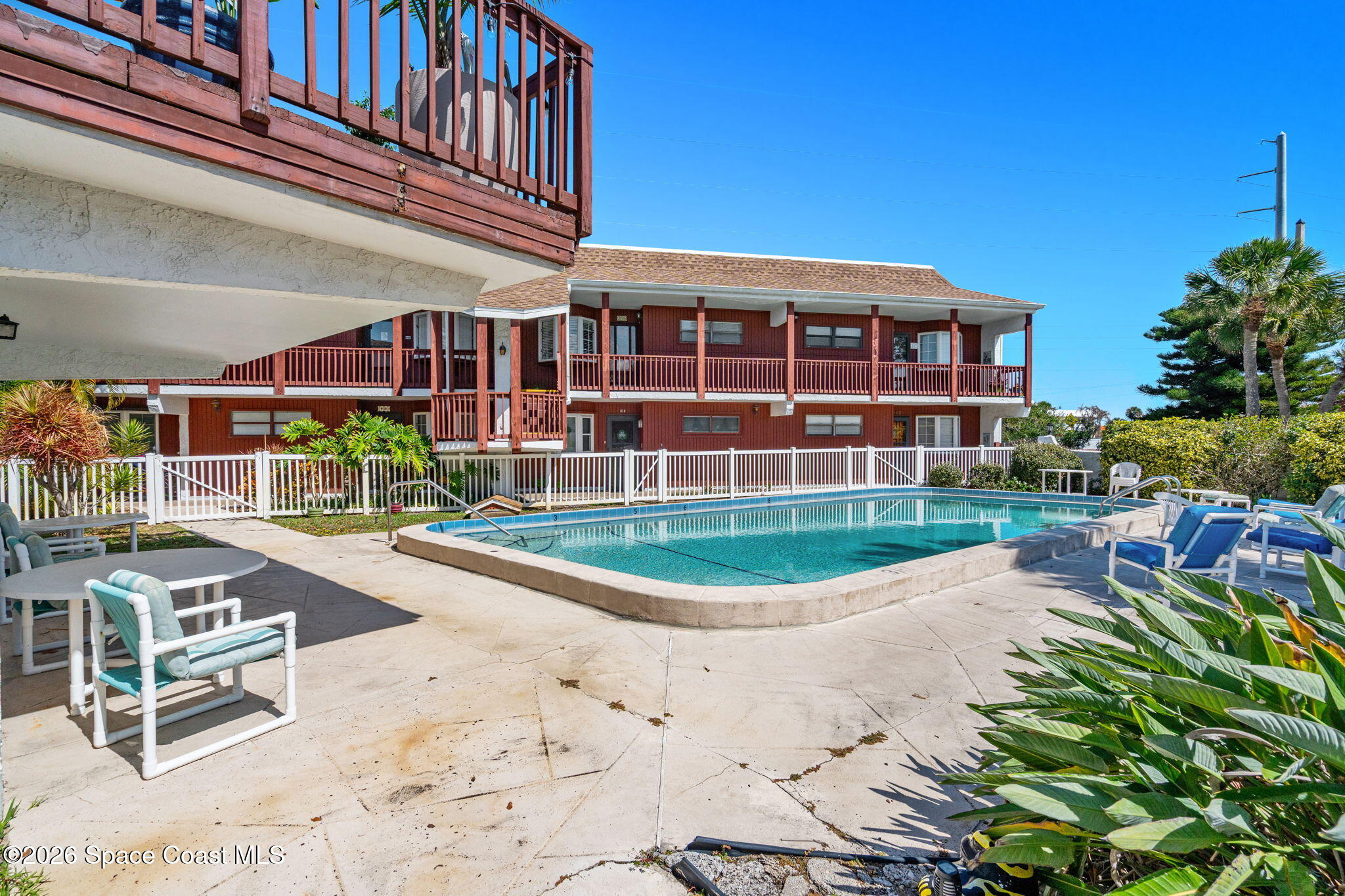 1318 S Miramar Avenue 208