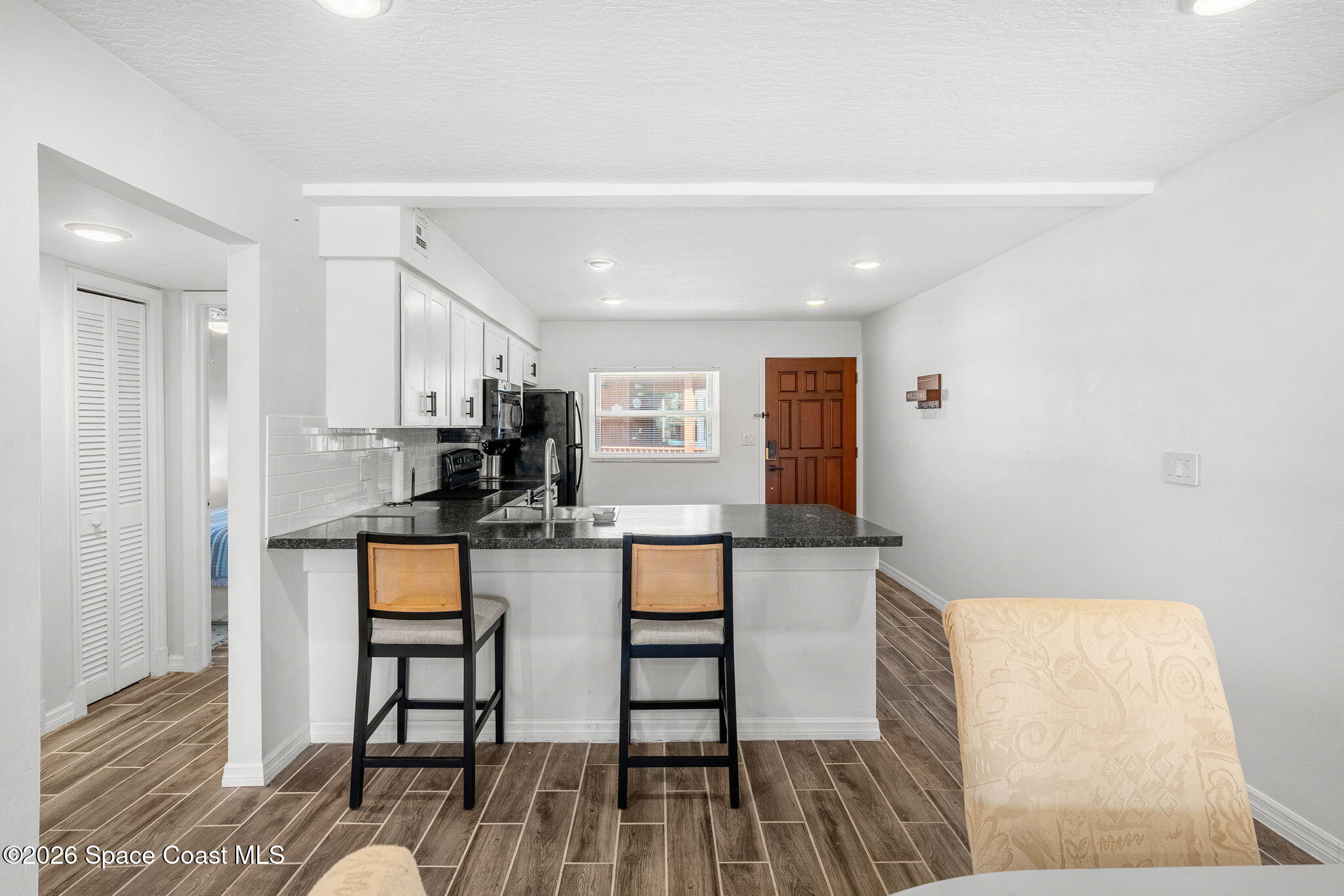 1318 S Miramar Avenue 208