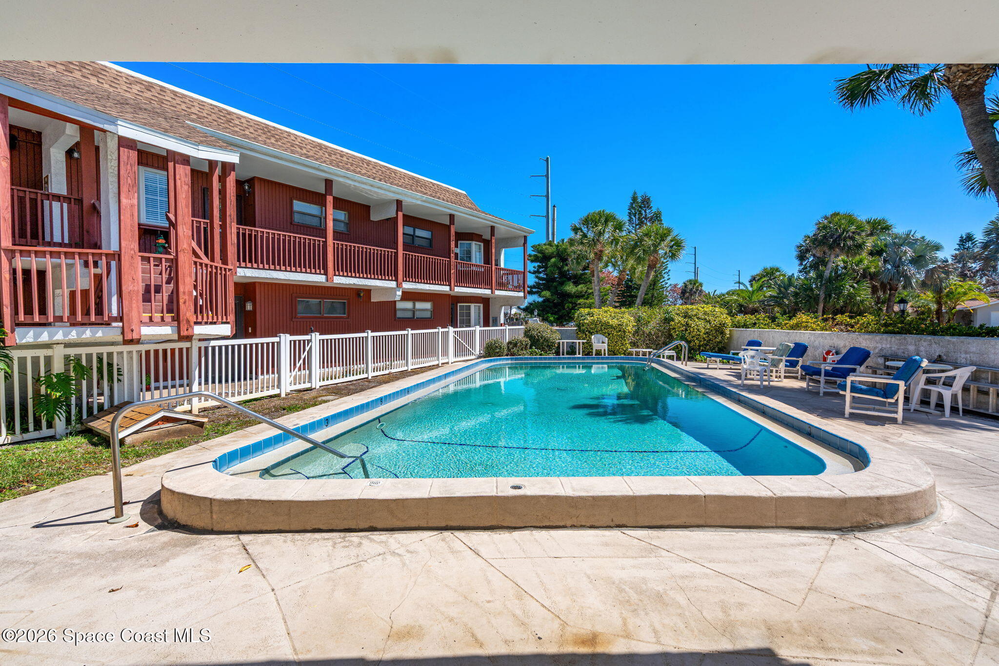 1318 S Miramar Avenue 208