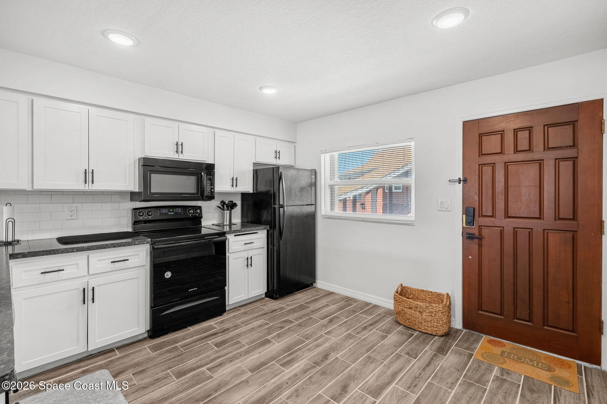 1318 S Miramar Avenue 208