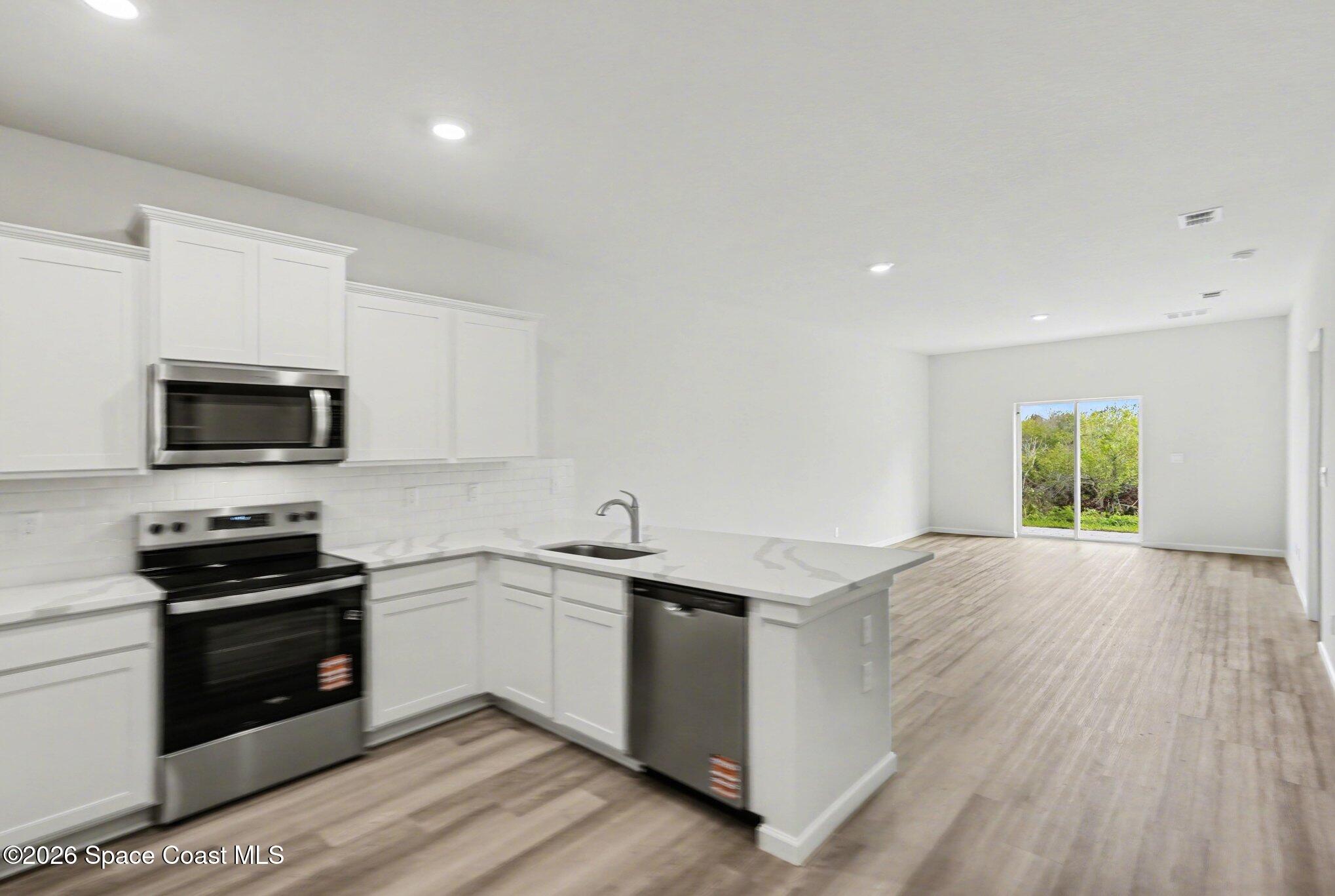 8993 Orchid Reserve Circle