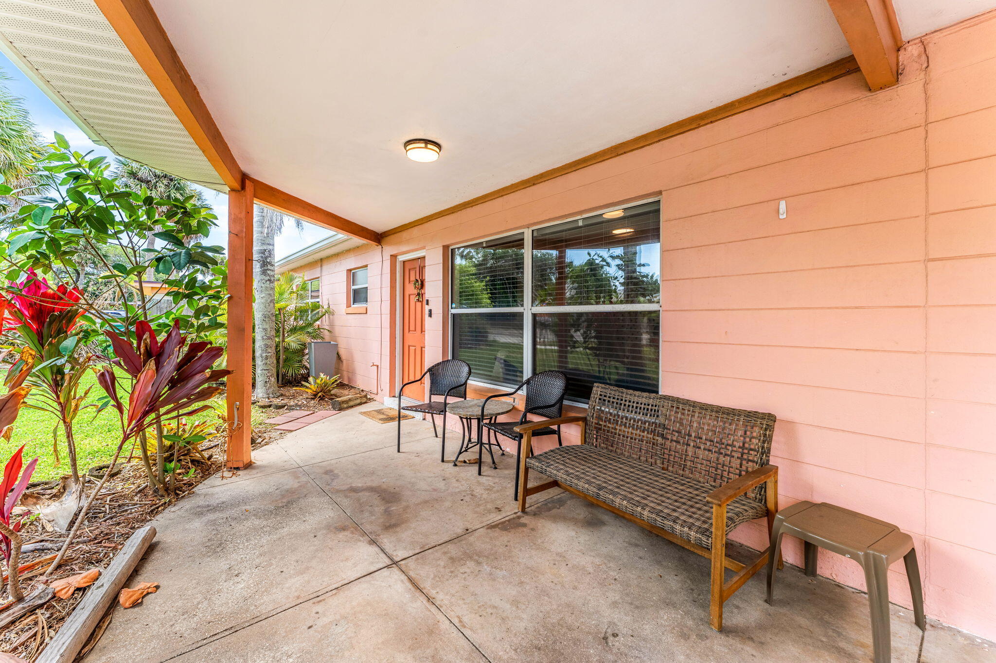 214 S Orlando Avenue