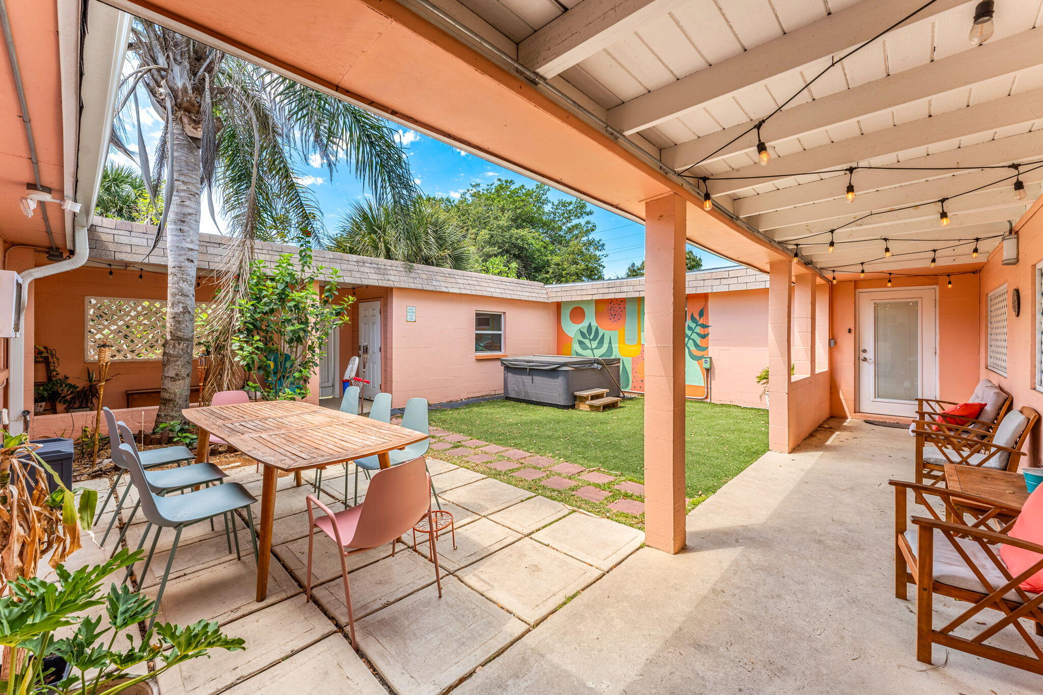 214 S Orlando Avenue