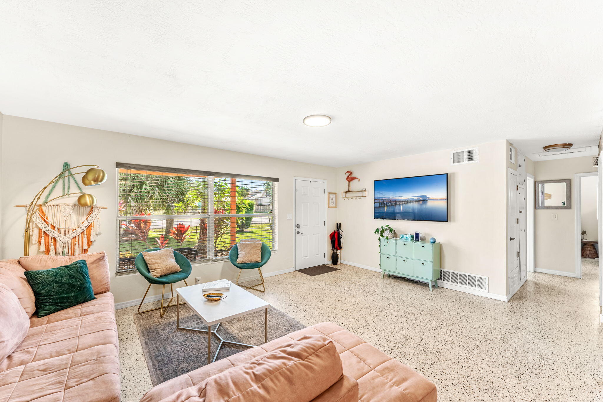 214 S Orlando Avenue