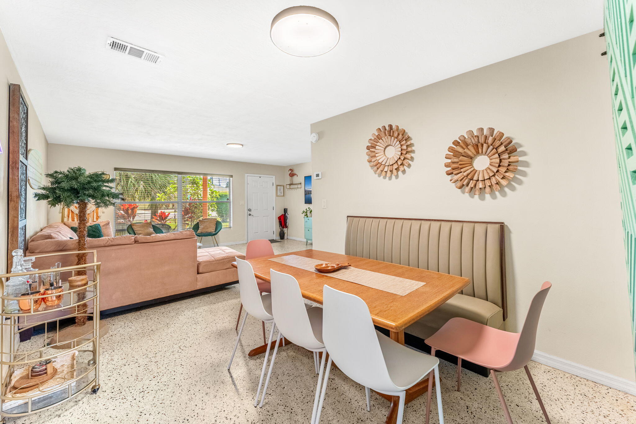 214 S Orlando Avenue