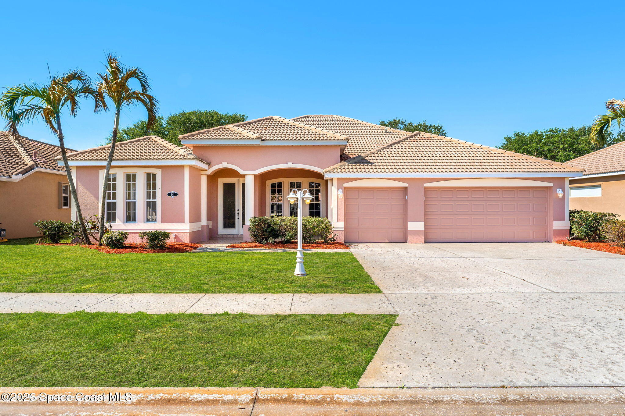 541 Oceanside Boulevard