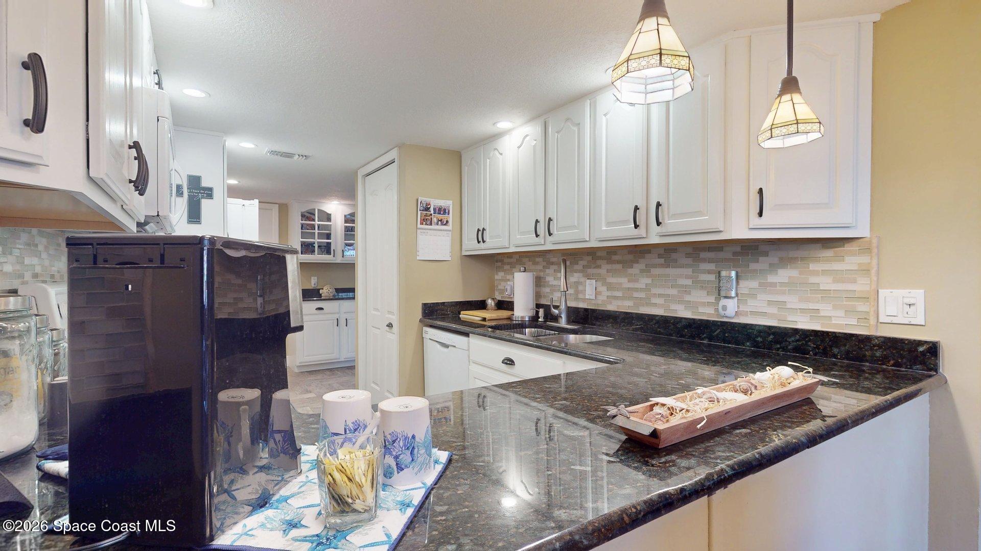 8711 Hibiscus Court