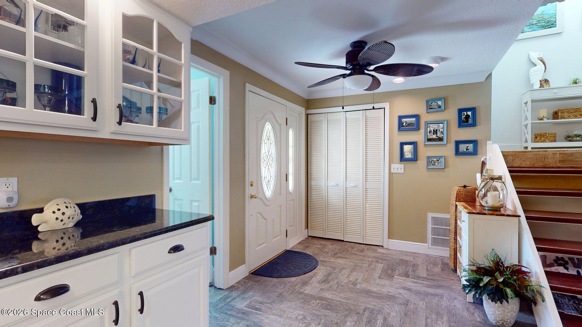 8711 Hibiscus Court