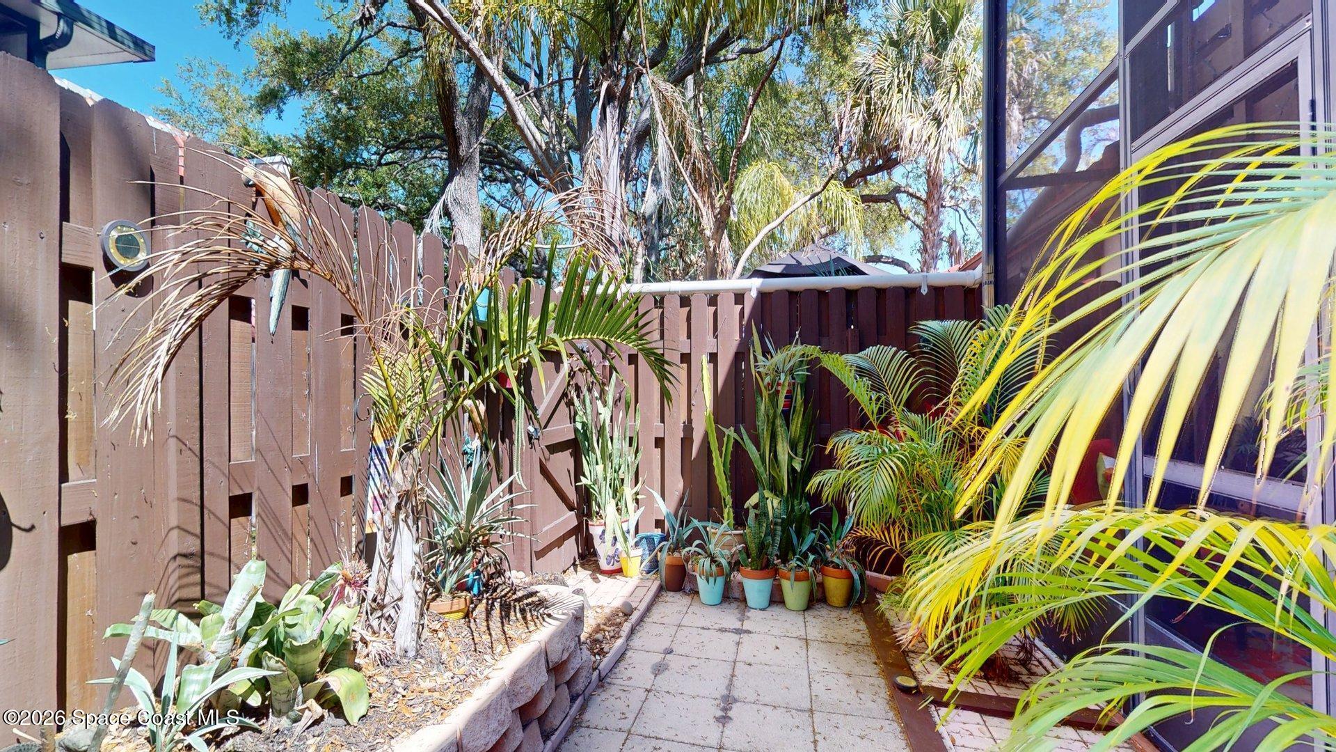 8711 Hibiscus Court