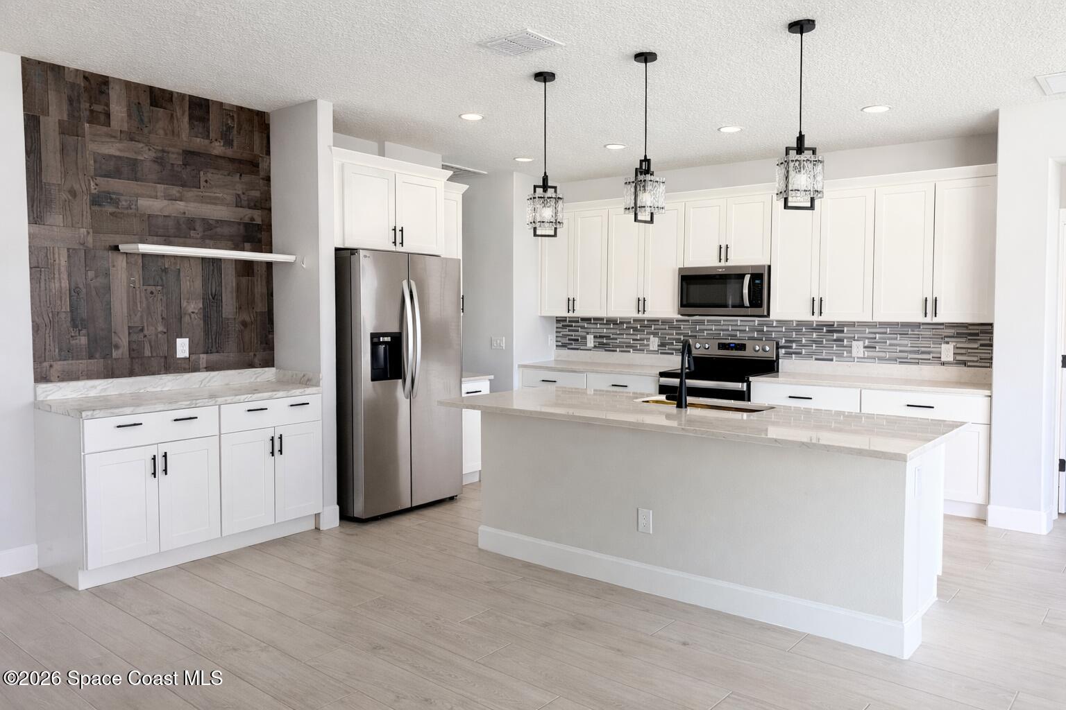 410 Di Lido Street NE