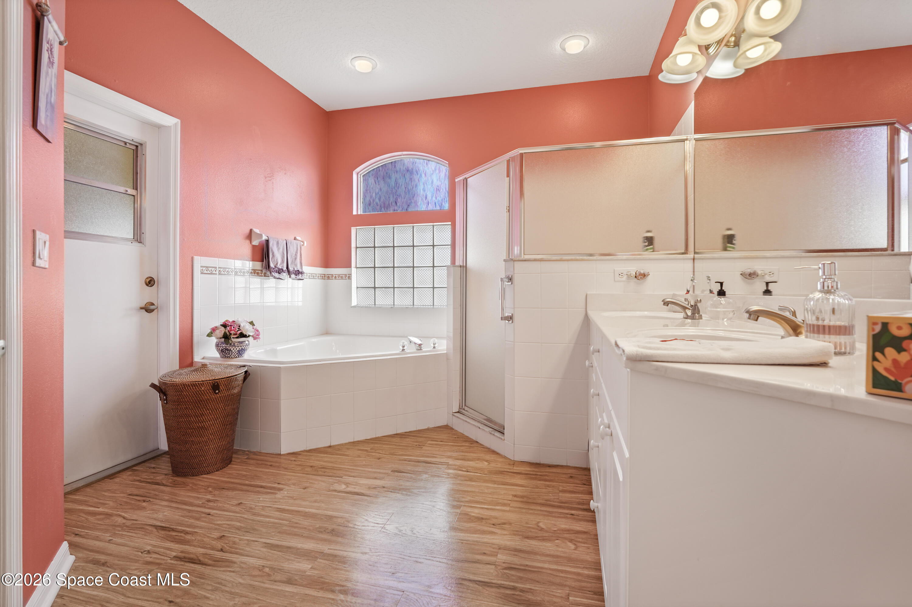 1705 Ficus Point Drive