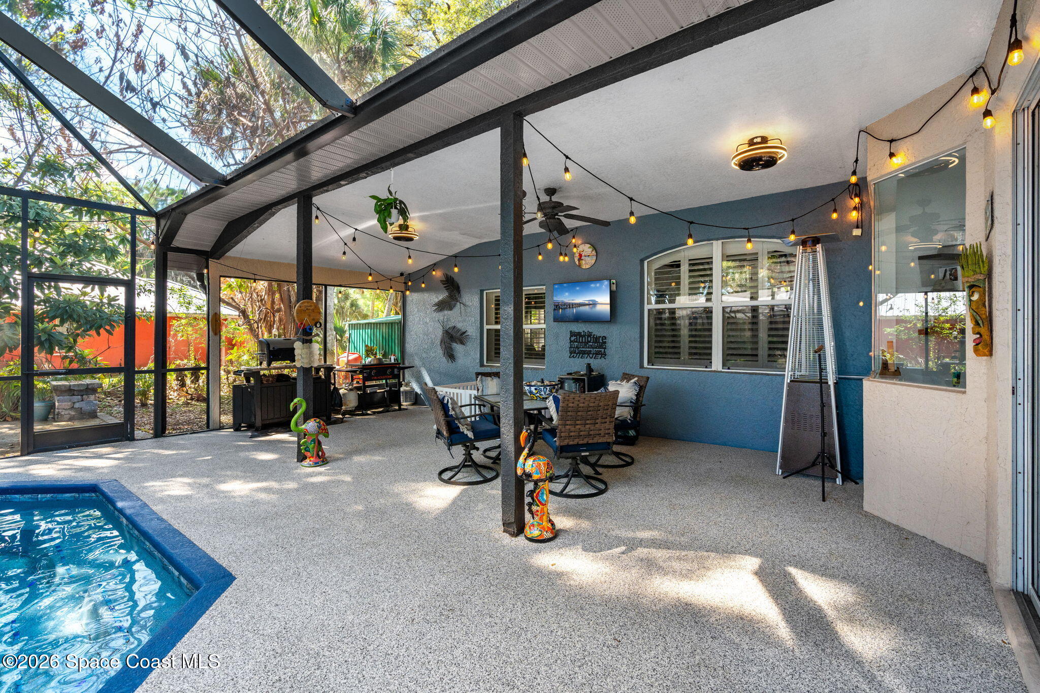 1099 Meadowbrook Road NE