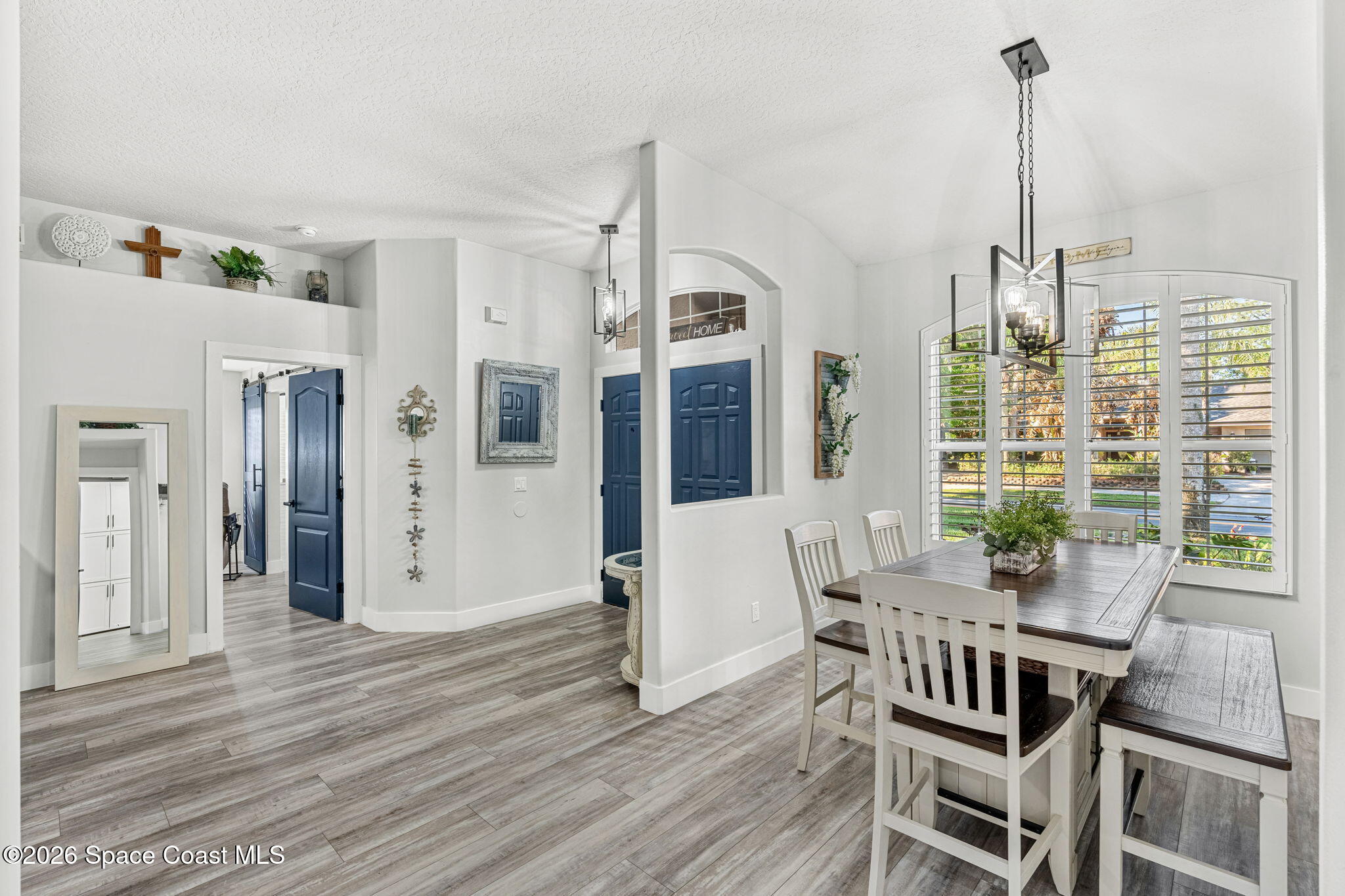 1099 Meadowbrook Road NE