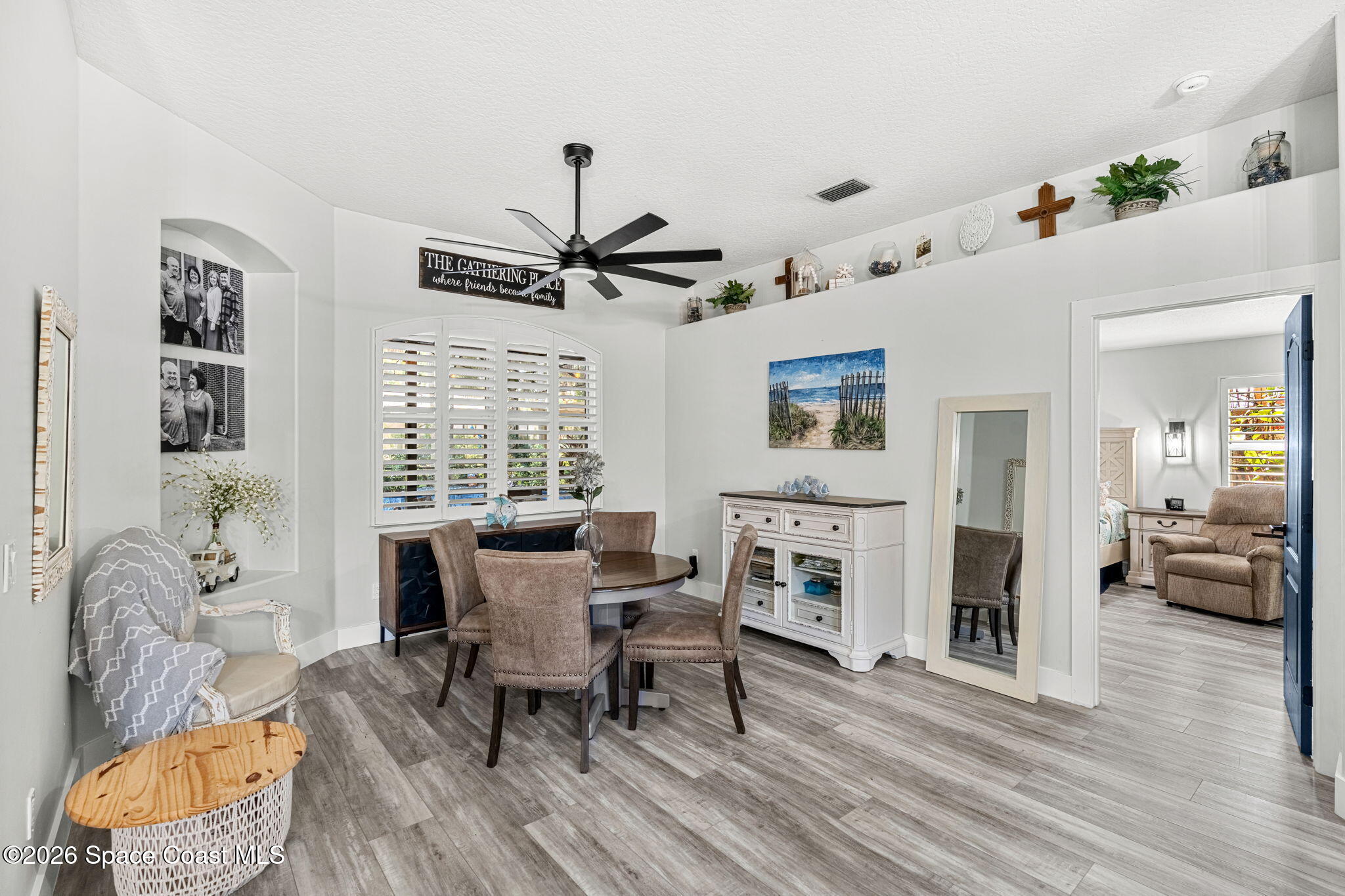 1099 Meadowbrook Road NE