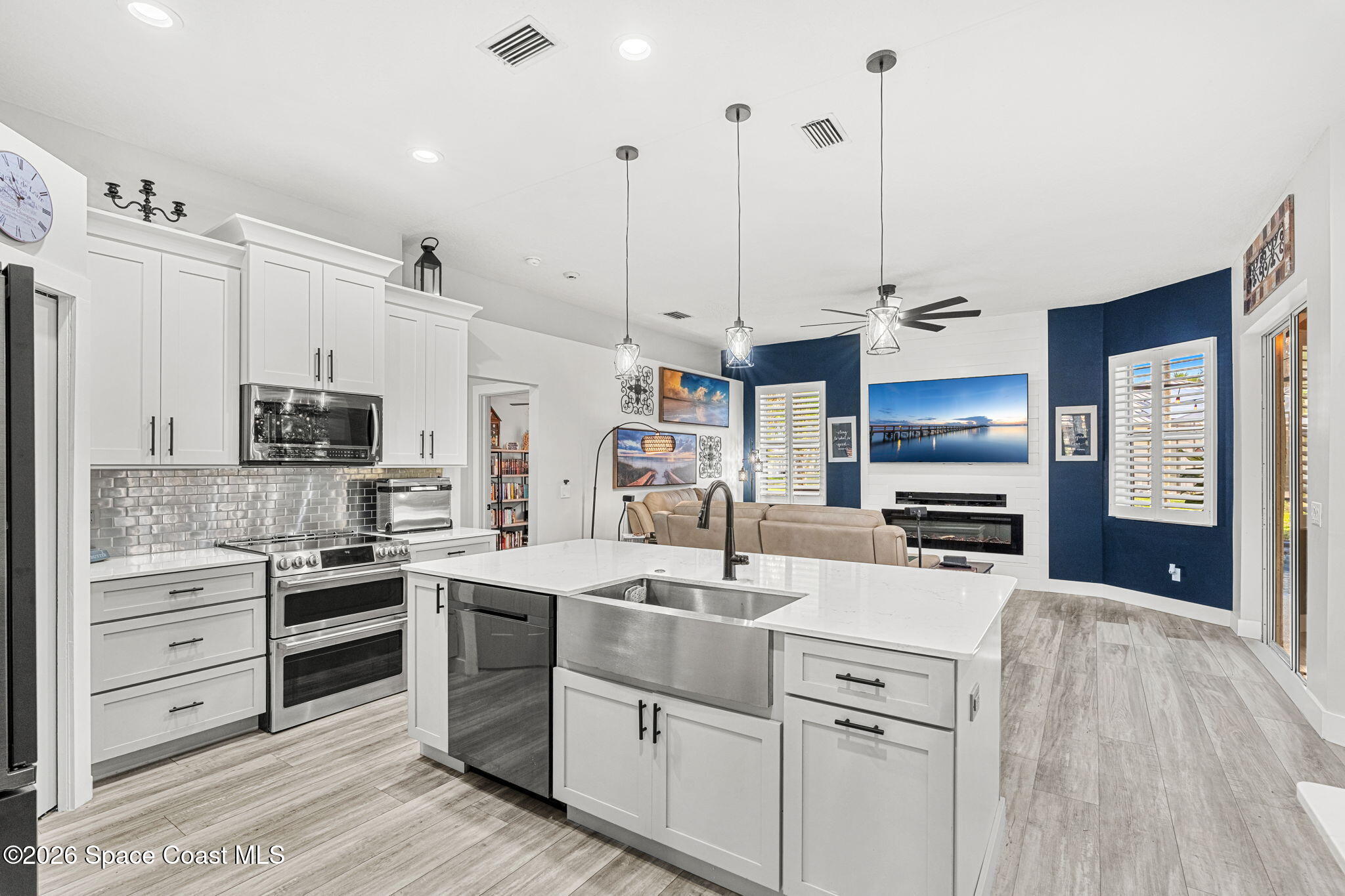 1099 Meadowbrook Road NE