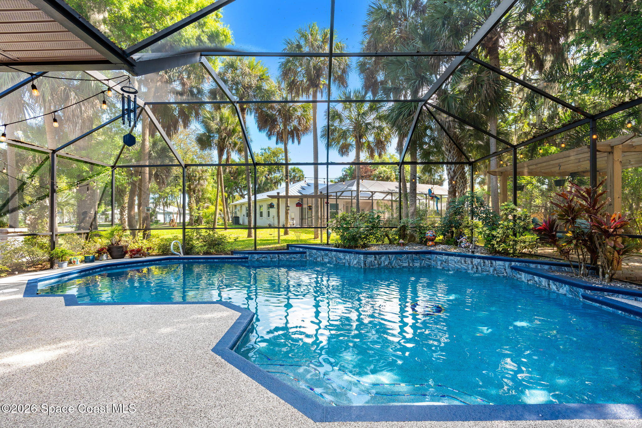 1099 Meadowbrook Road NE