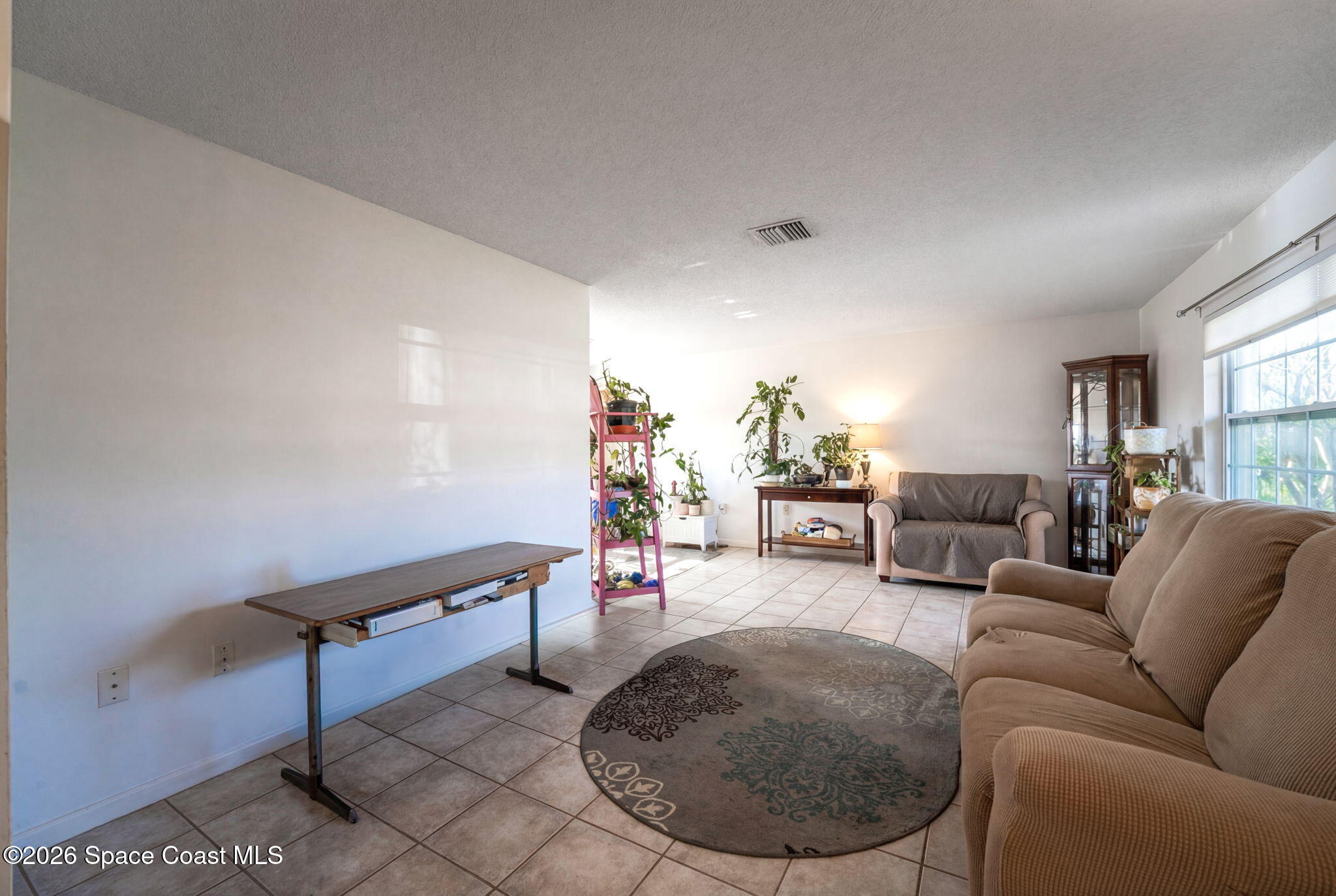 2047 Barracuda Avenue