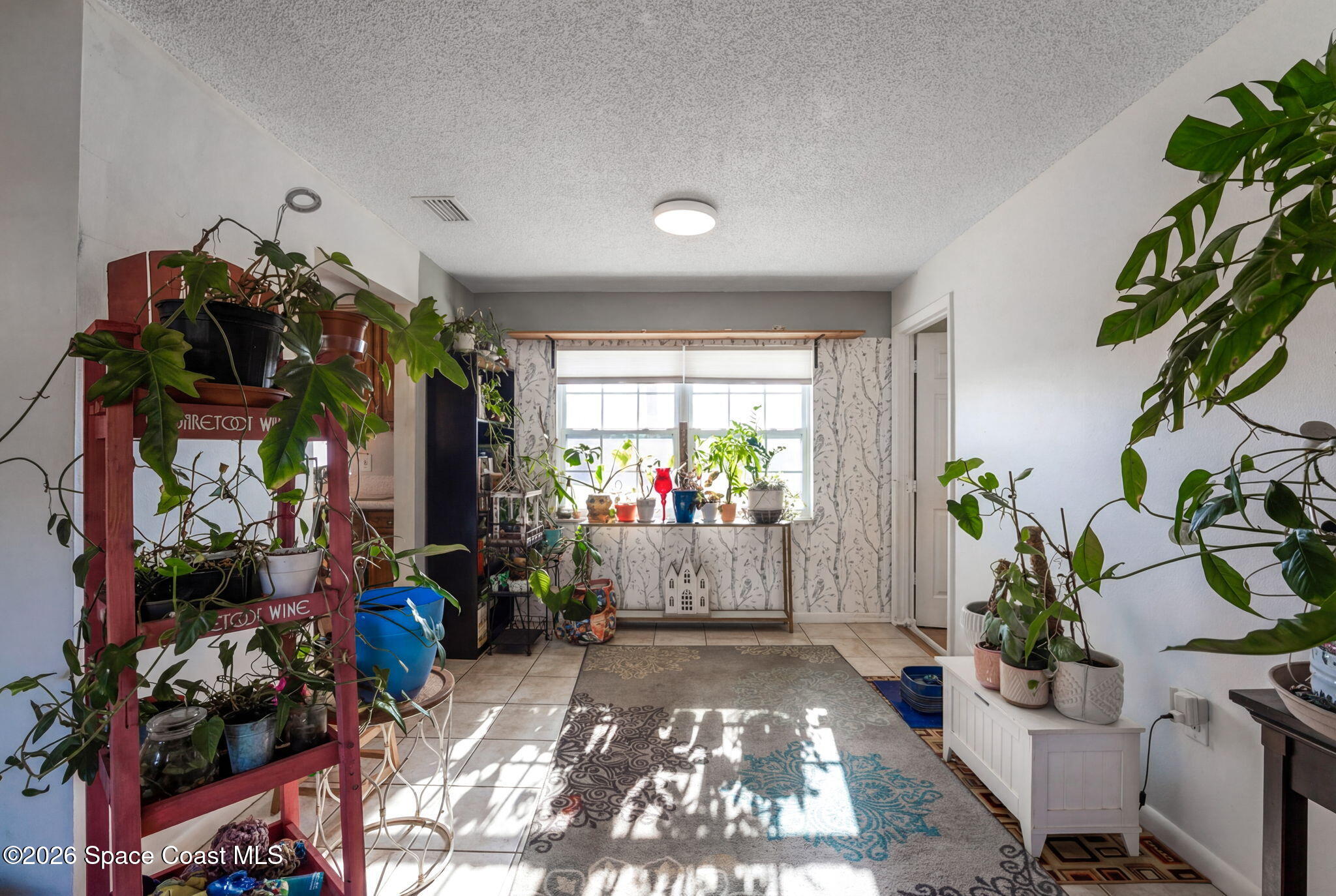 2047 Barracuda Avenue